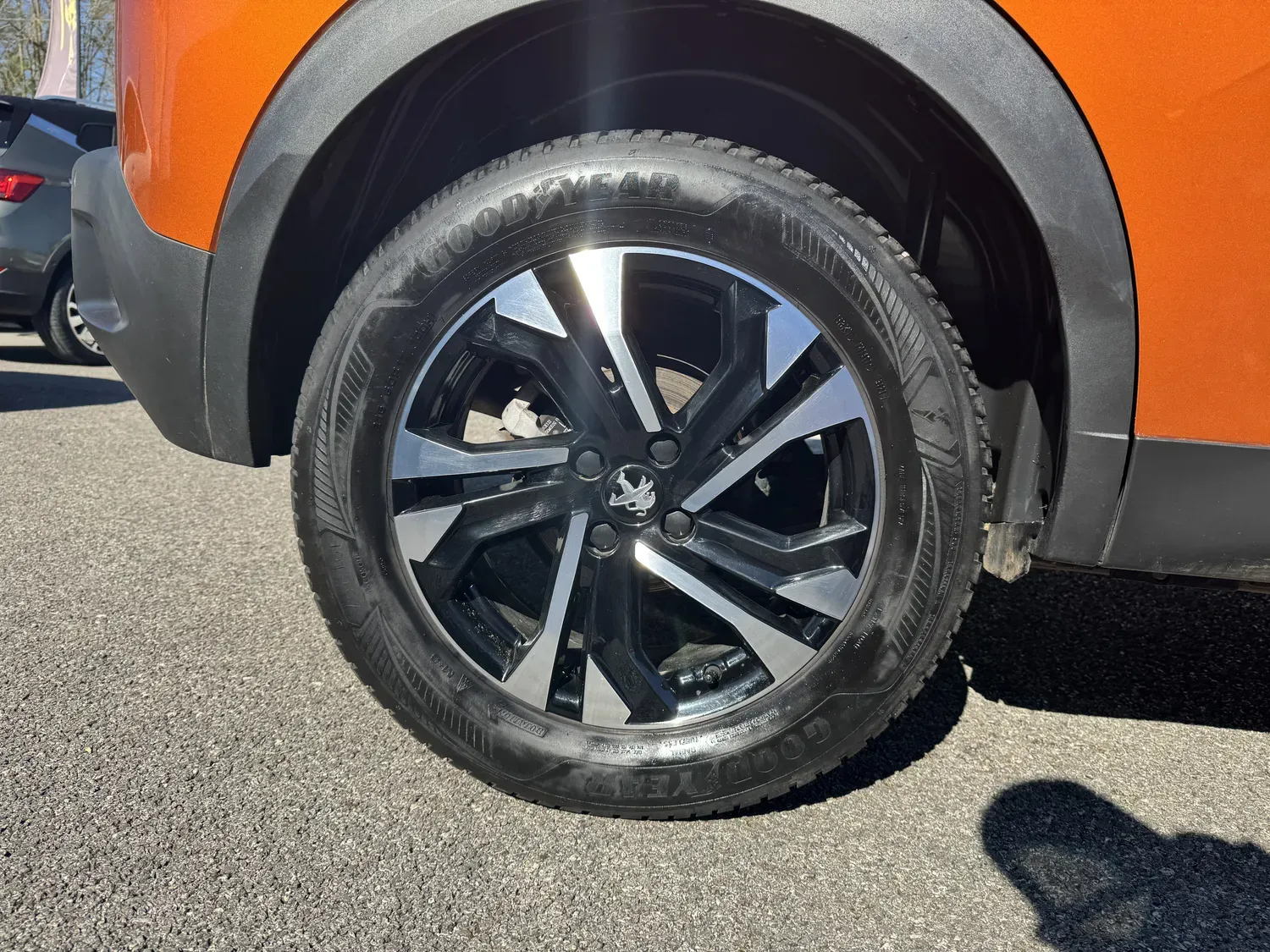 PEUGEOT 2008 1.2 100 ALLURE