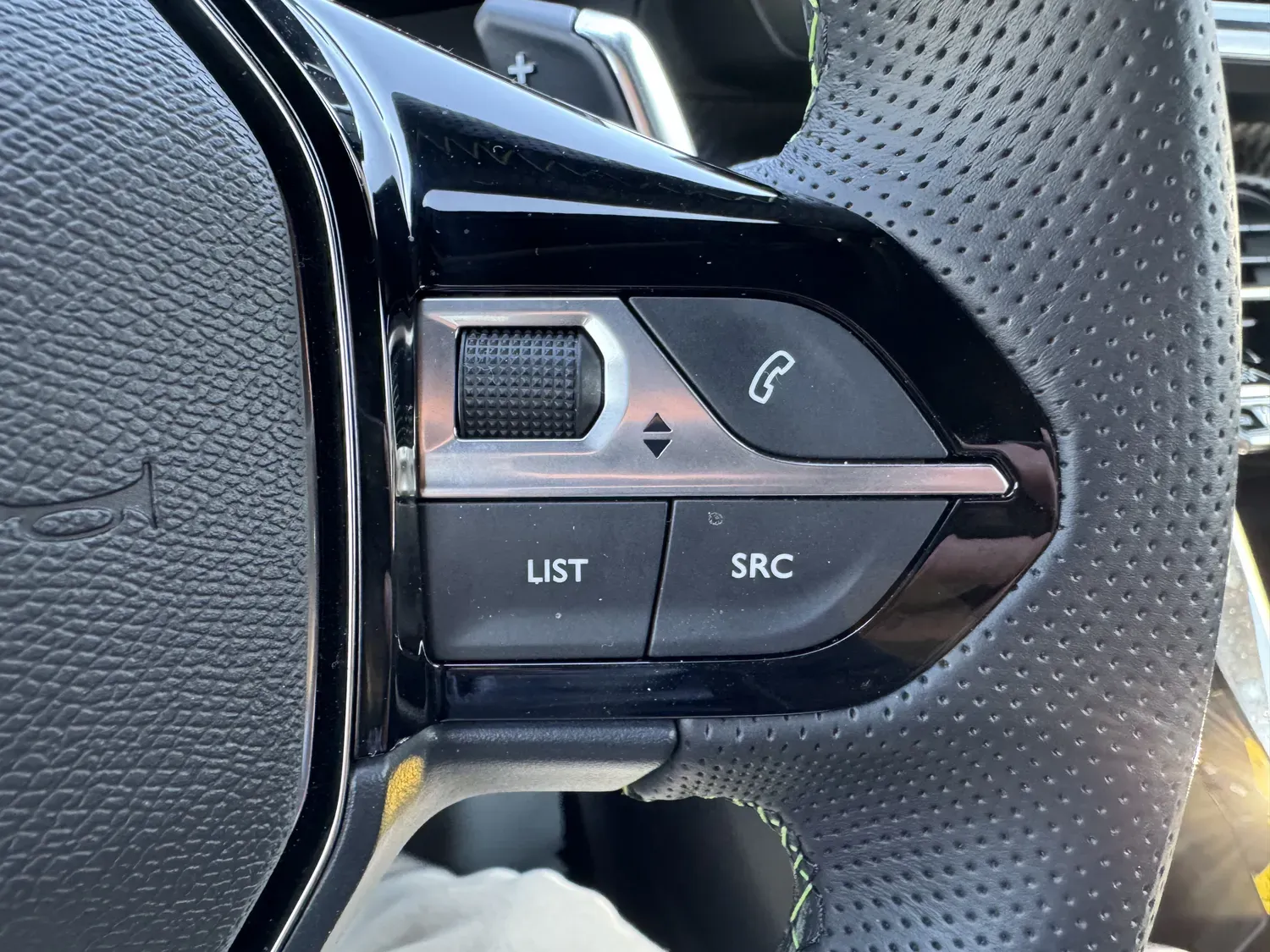 PEUGEOT 208 1.2 HYBRID 145 ALLURE E-DCS