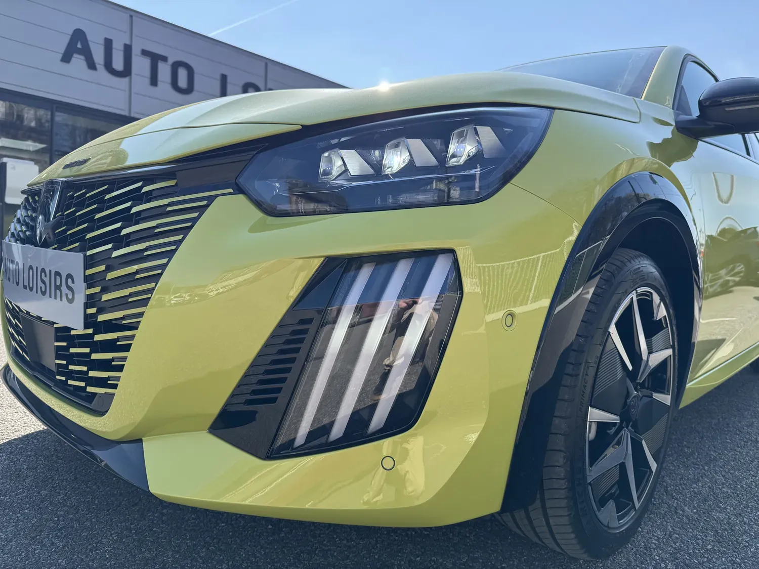 PEUGEOT 208 1.2 HYBRID 145 ALLURE E-DCS