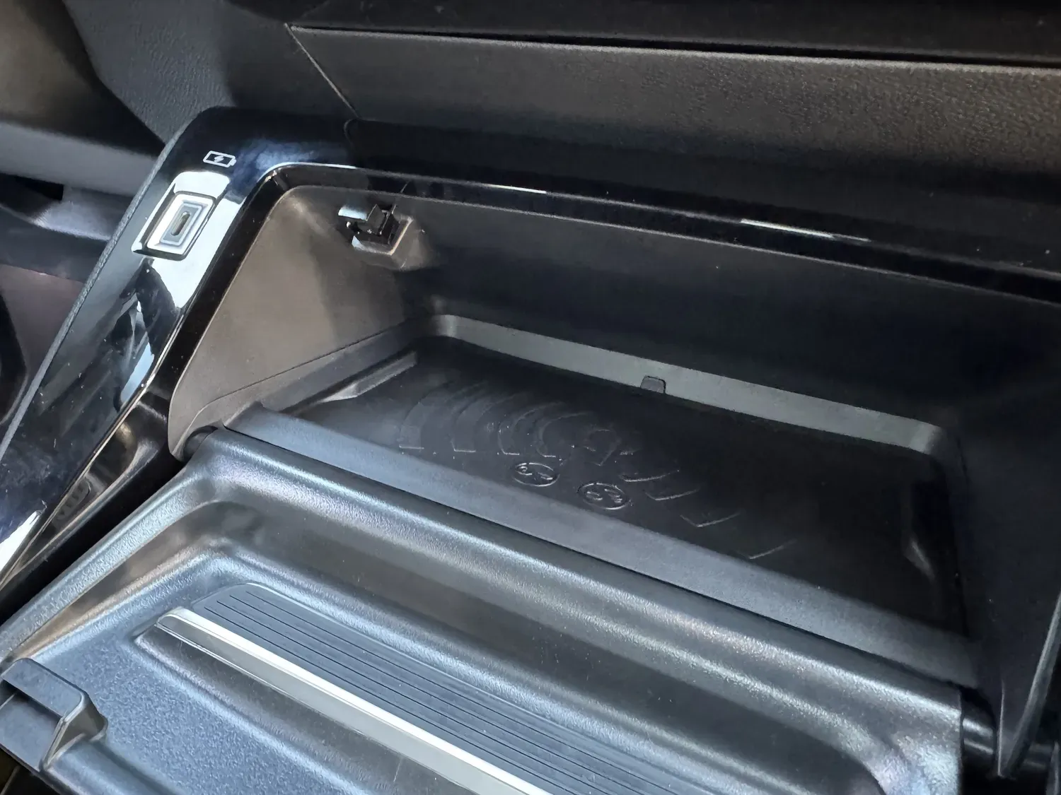 PEUGEOT 208 1.2 HYBRID 145 ALLURE E-DCS