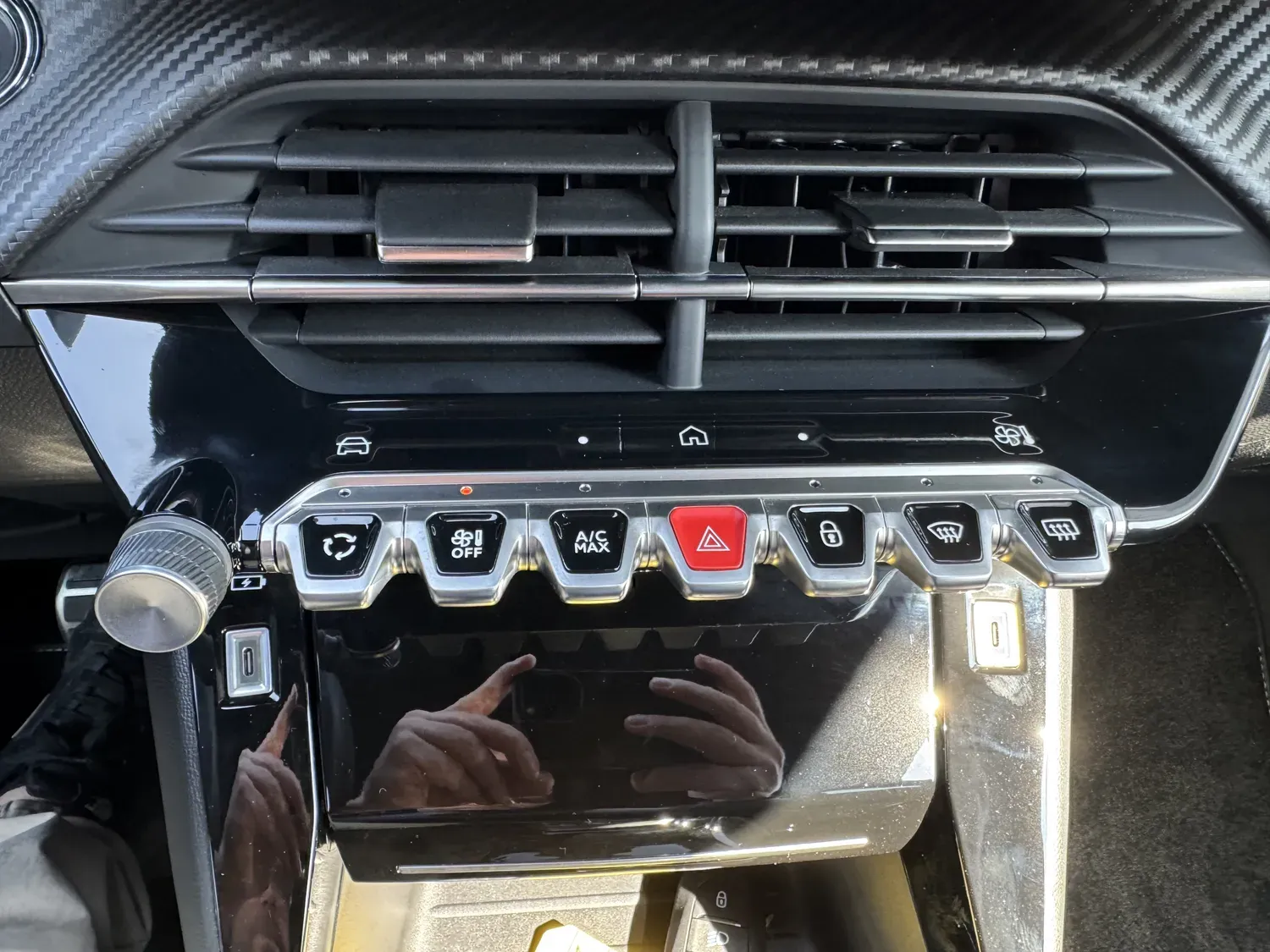 PEUGEOT 208 1.2 HYBRID 145 ALLURE E-DCS