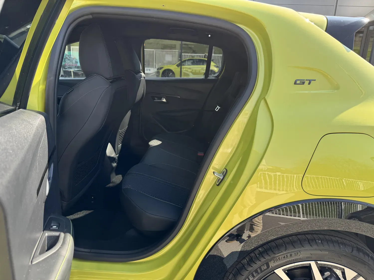 PEUGEOT 208 1.2 HYBRID 145 ALLURE E-DCS