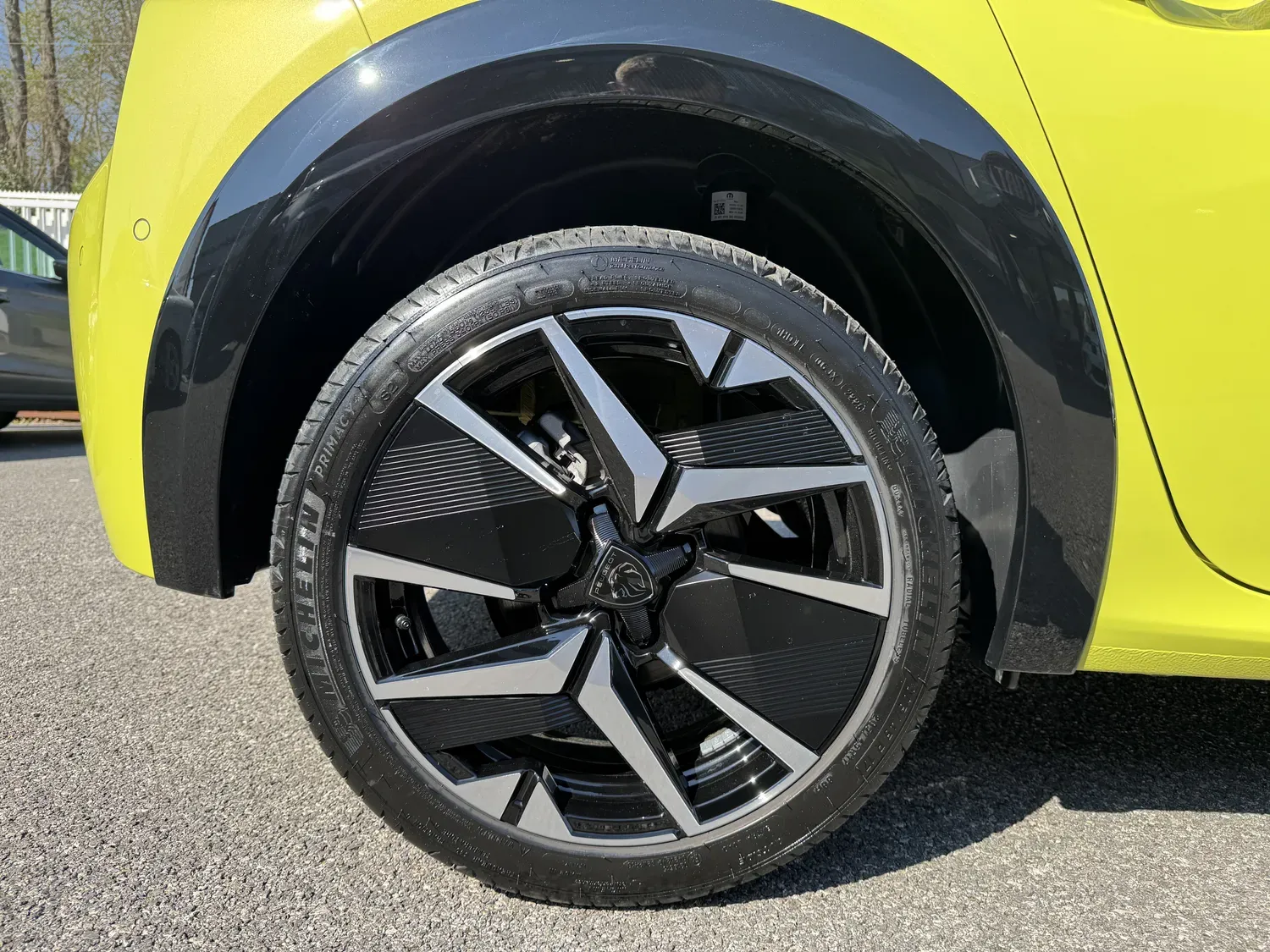 PEUGEOT 208 1.2 HYBRID 145 ALLURE E-DCS