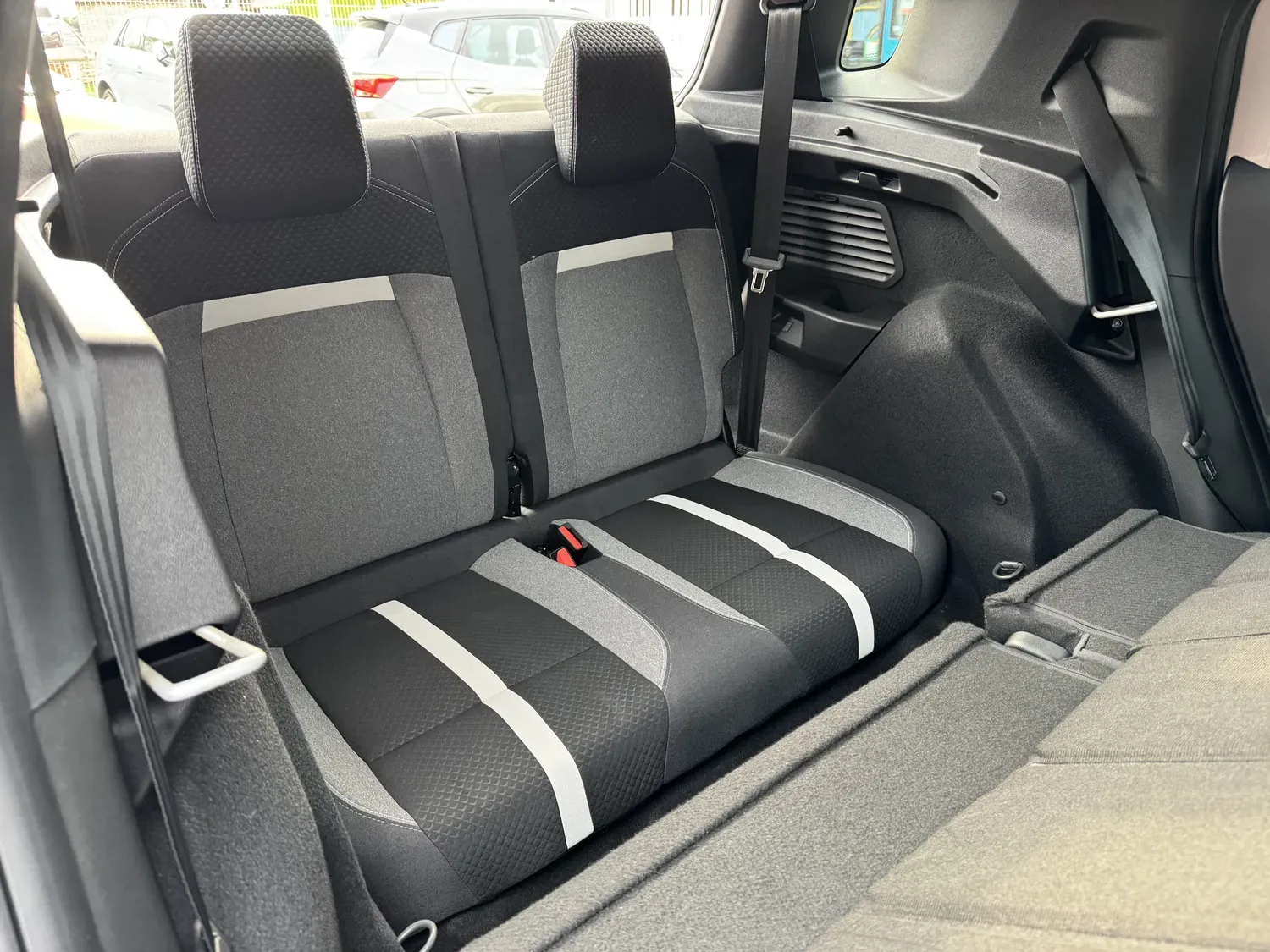 OPEL FRONTERA 1.2 TURBO HYBRID 136 GS 7 PLACES