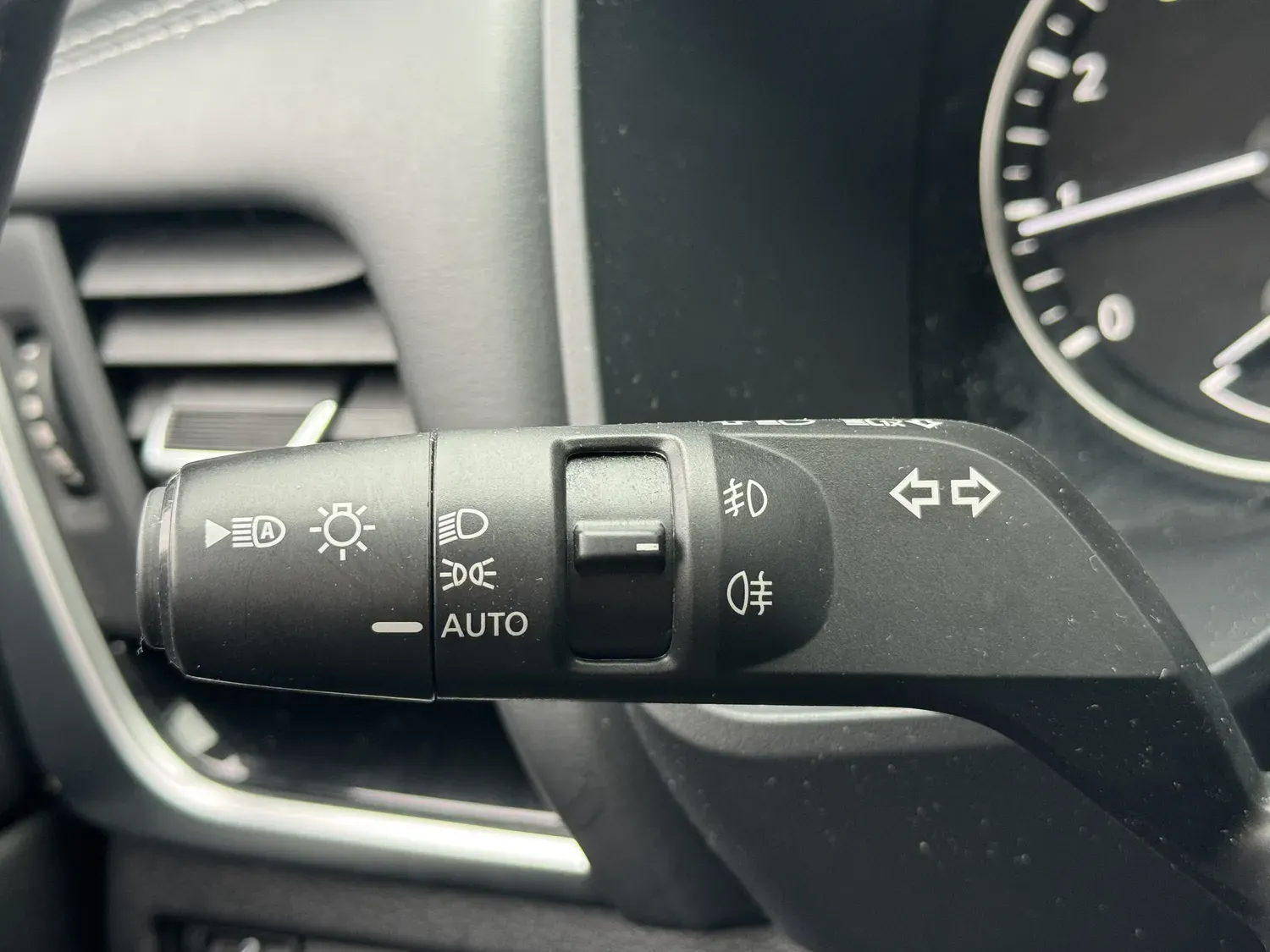 NISSAN QASHQAI III 1.3 MILD HYBRID 140 CH N-CONNECTA