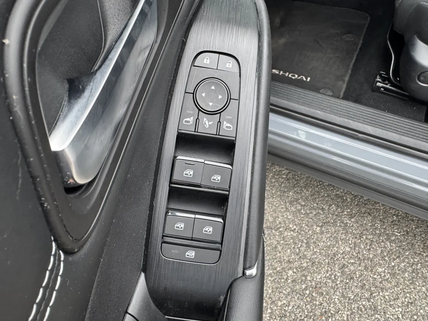 NISSAN QASHQAI III 1.3 MILD HYBRID 140 CH N-CONNECTA