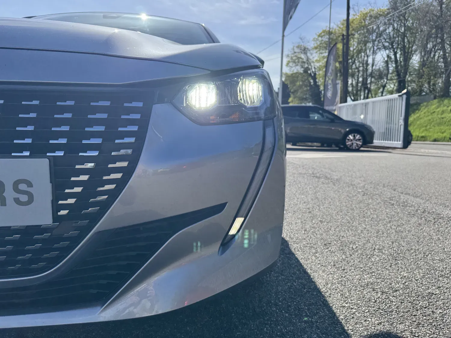 PEUGEOT 208 1.2 100 ALLURE