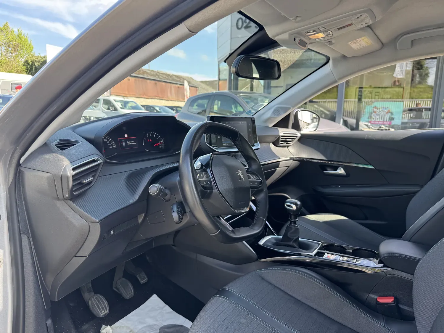 PEUGEOT 208 1.2 100 ALLURE