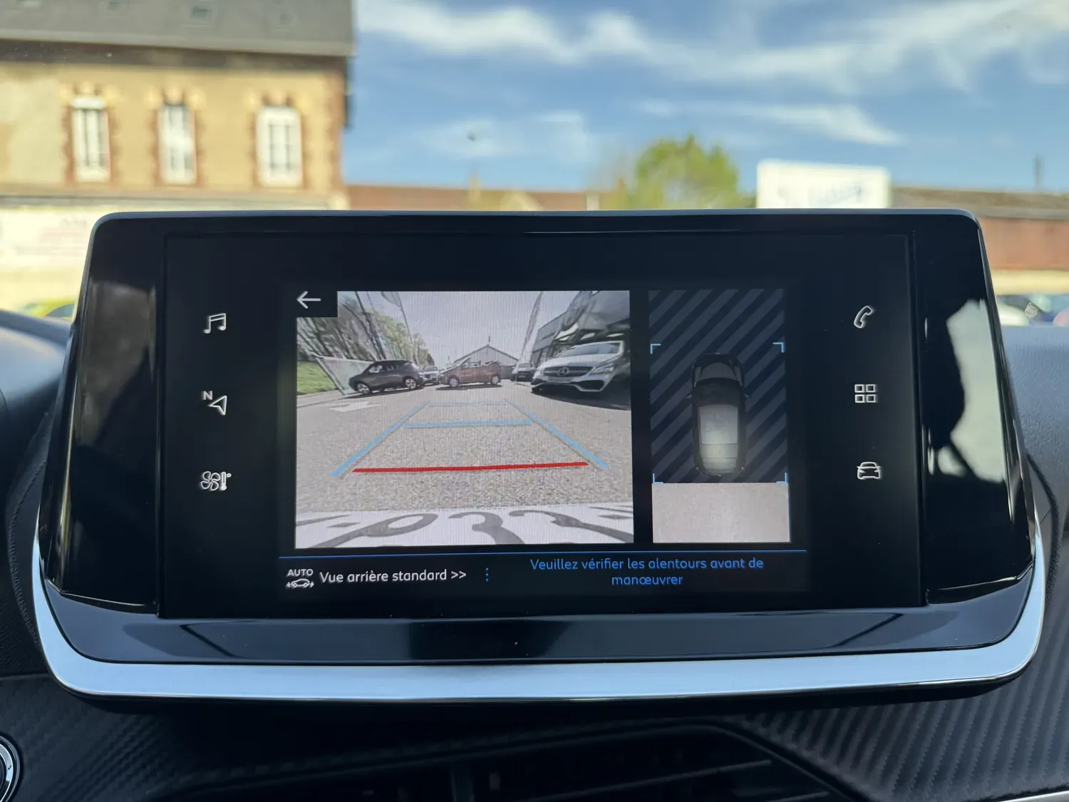 PEUGEOT 208 1.2 100 ALLURE