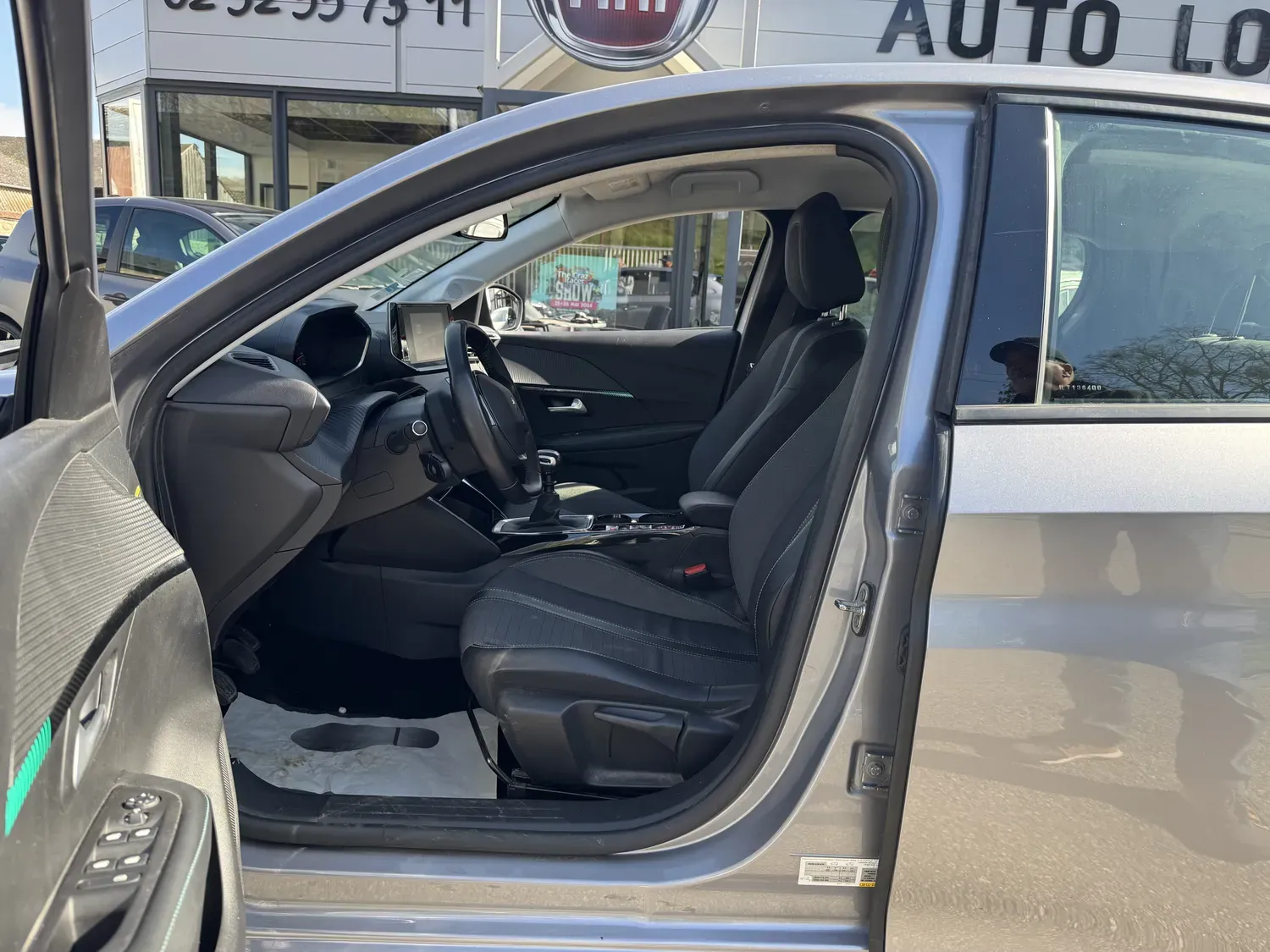 PEUGEOT 208 1.2 100 ALLURE