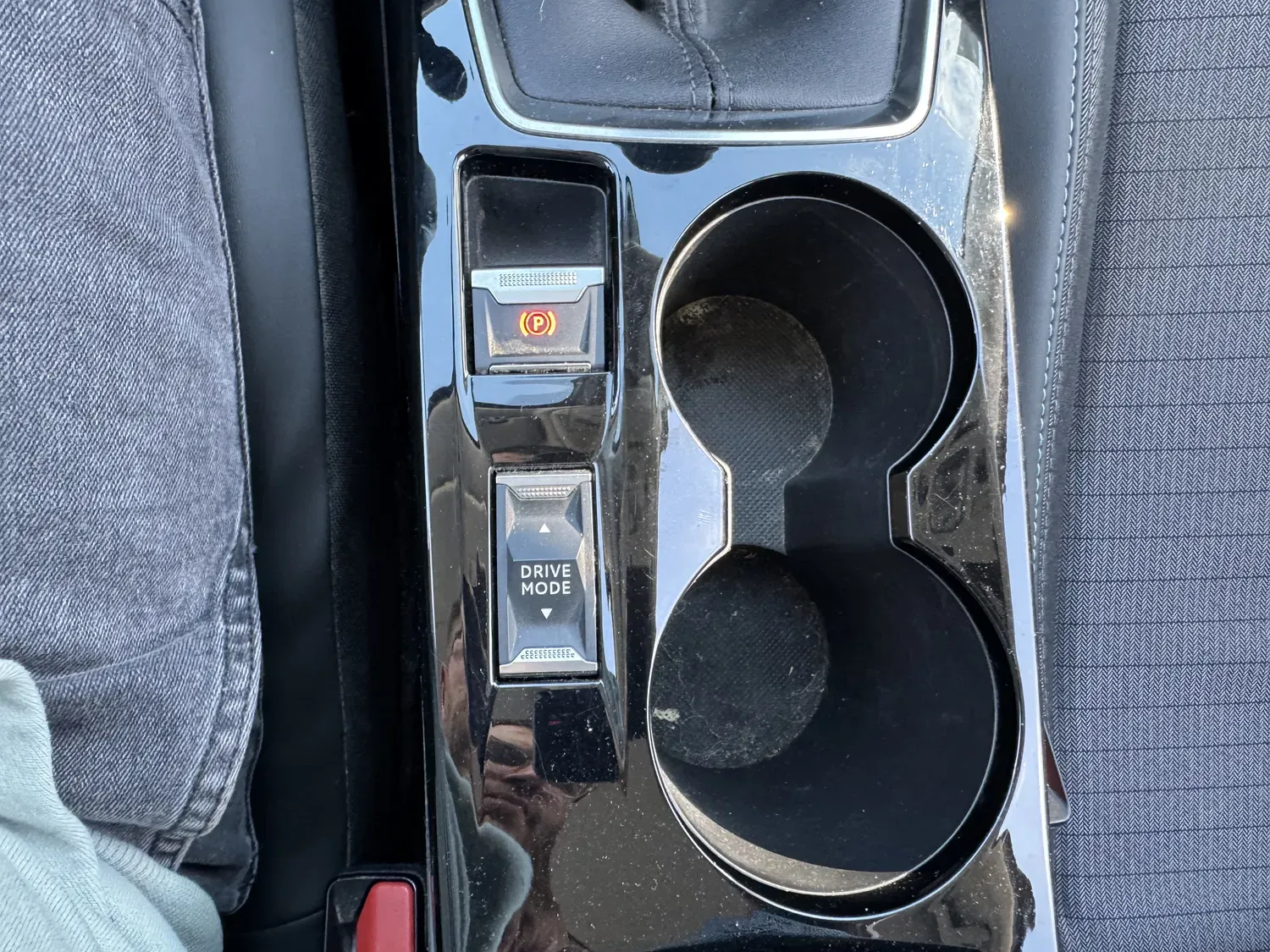 PEUGEOT 208 1.2 100 ALLURE