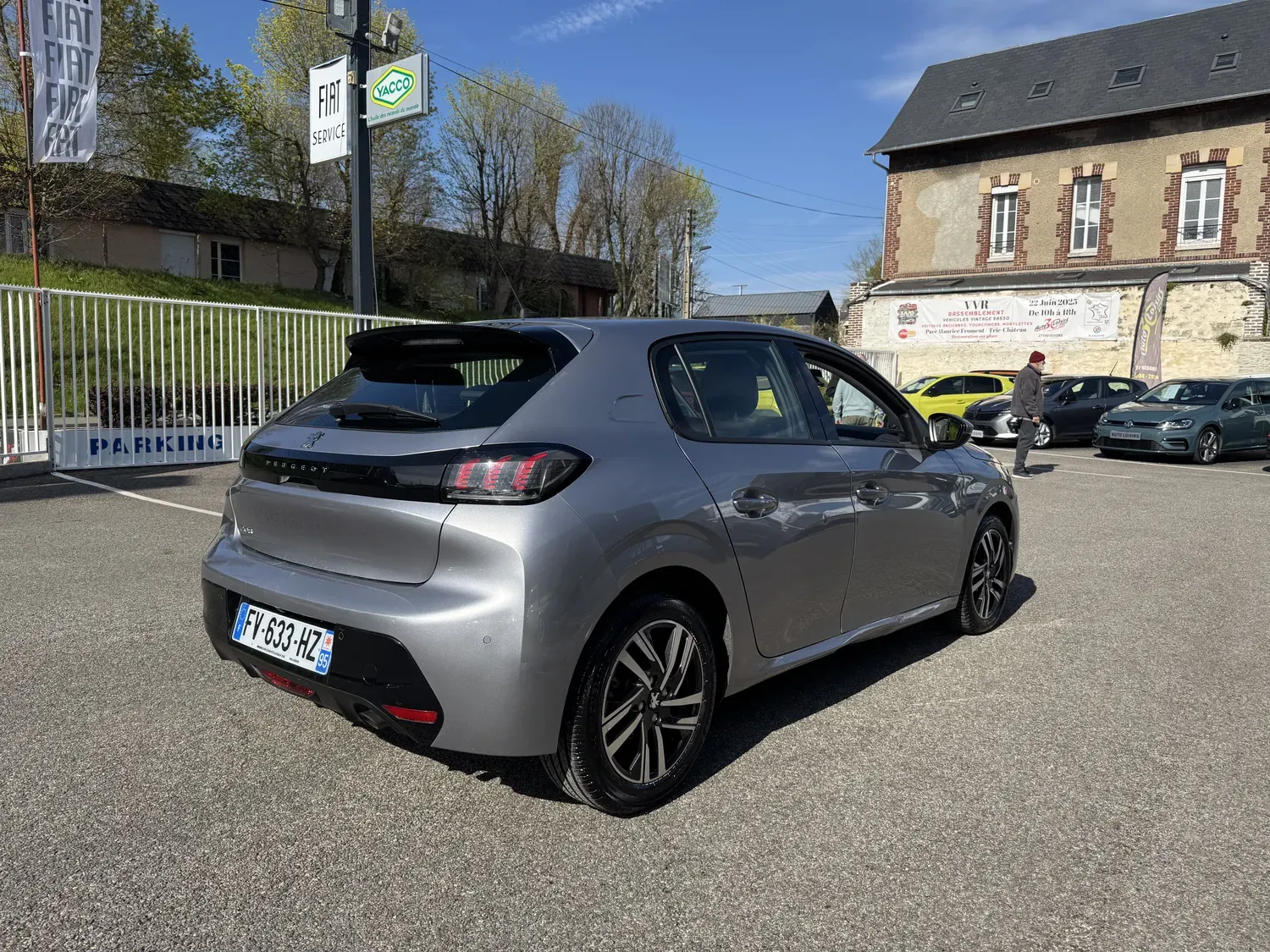 PEUGEOT 208 1.2 100 ALLURE