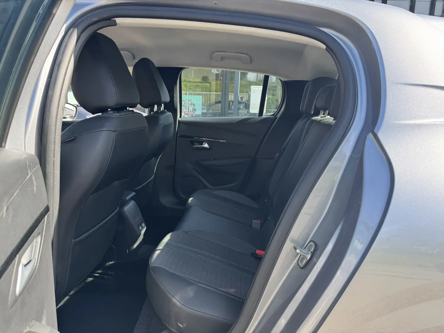 PEUGEOT 208 1.2 100 ALLURE