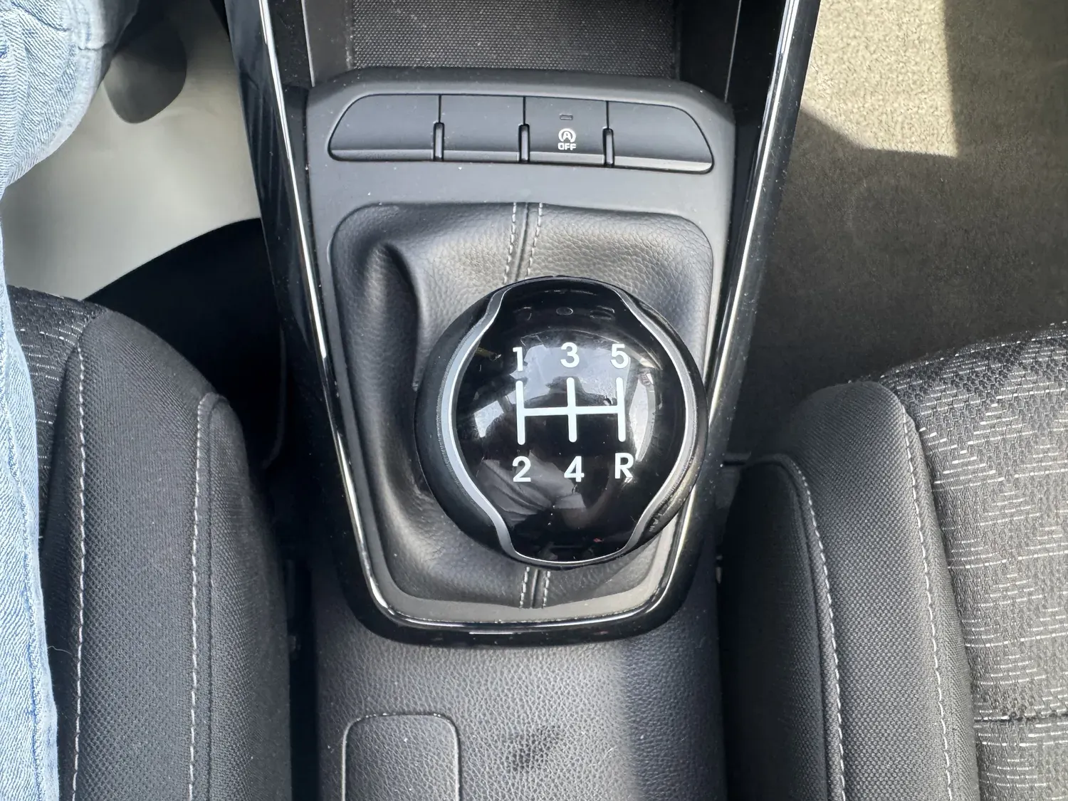 KIA RIO 1.2 84 ACTIVE