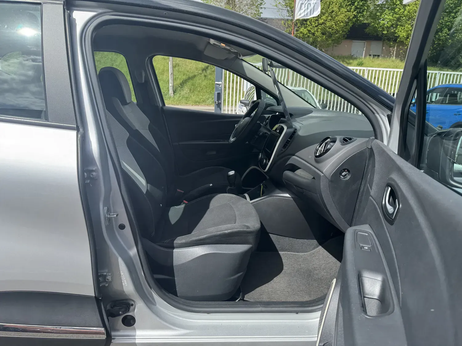 RENAULT CAPTUR 0.9 TCE 90 BUSINESS