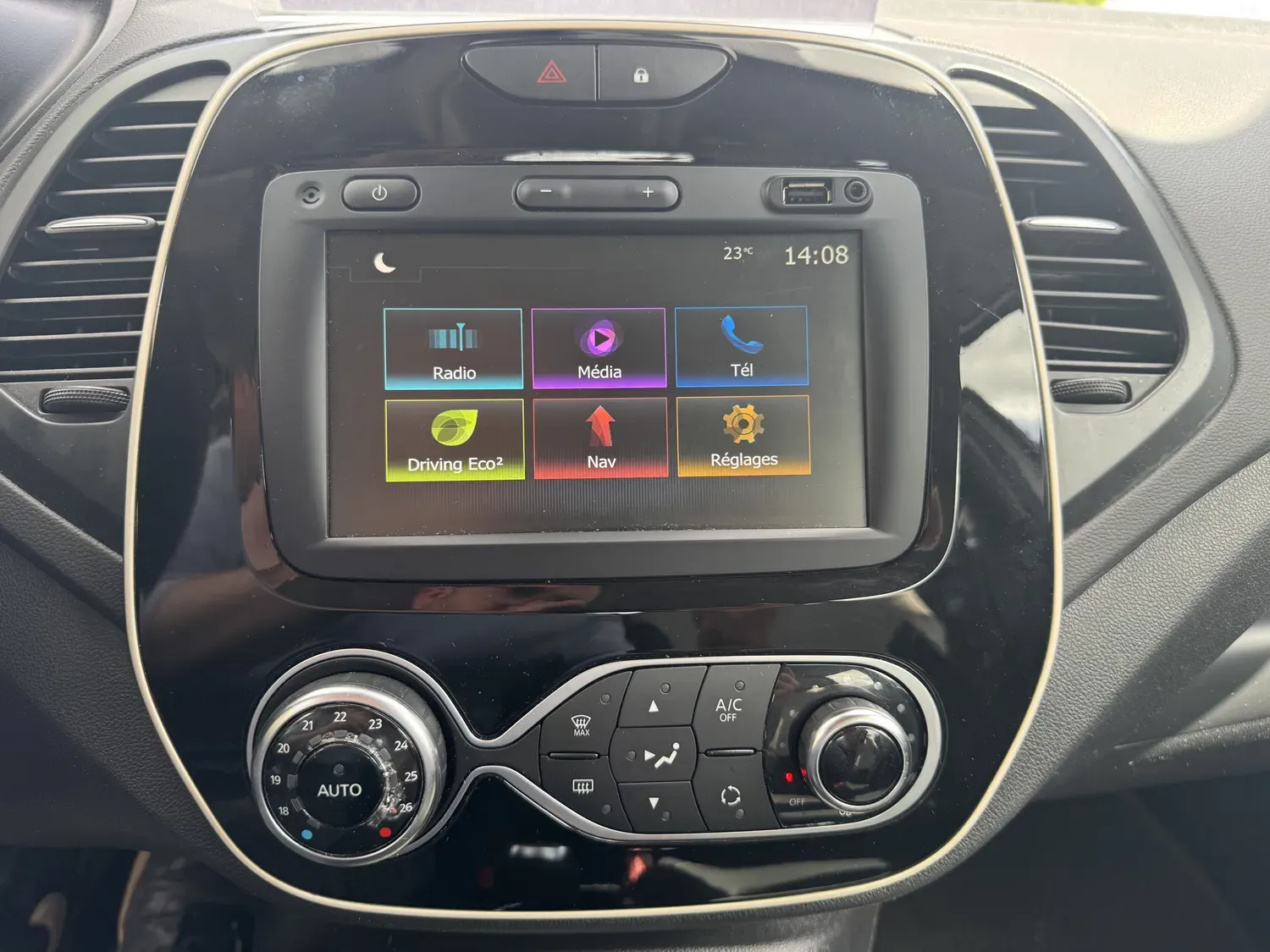 RENAULT CAPTUR 0.9 TCE 90 BUSINESS