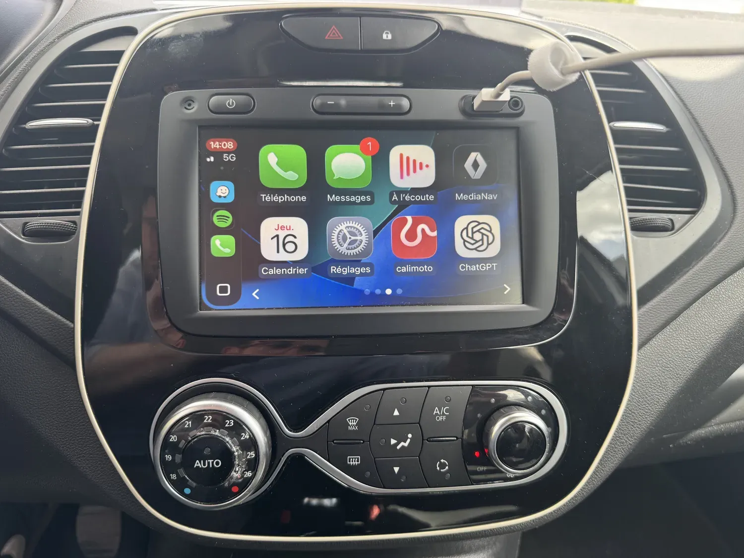 RENAULT CAPTUR 0.9 TCE 90 BUSINESS