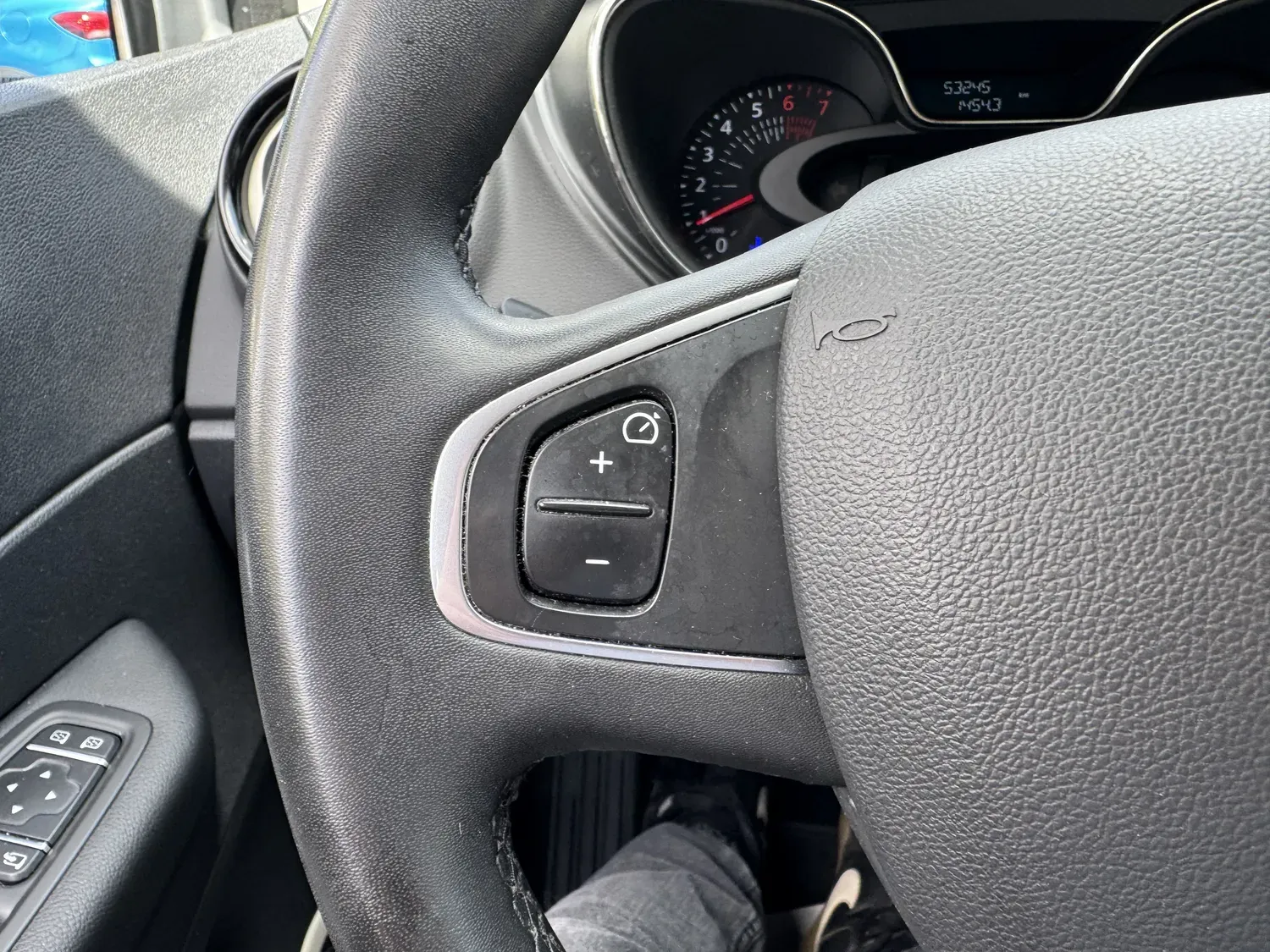 RENAULT CAPTUR 0.9 TCE 90 BUSINESS