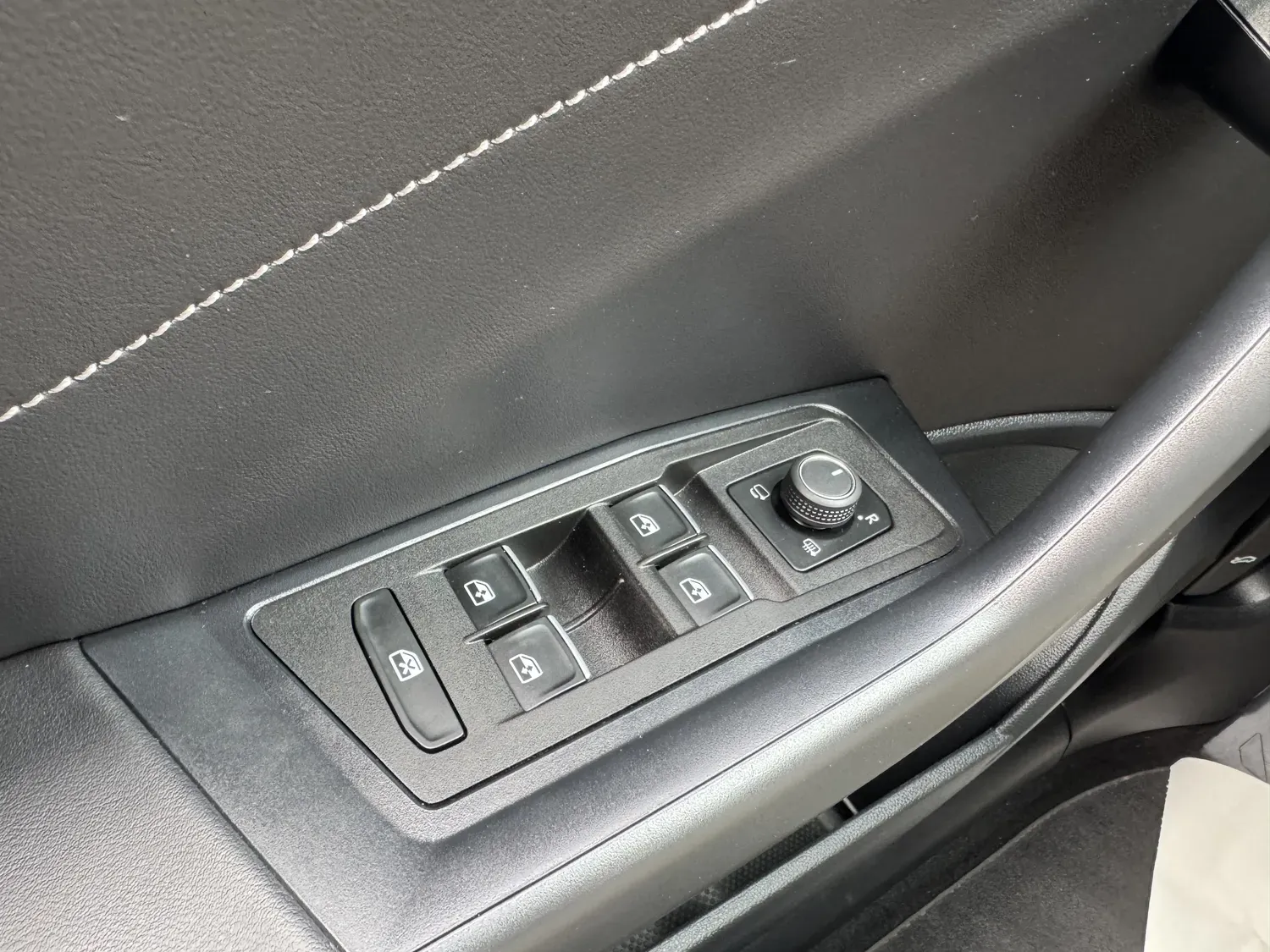 VOLKSWAGEN T-ROC 1.5 TSI 150