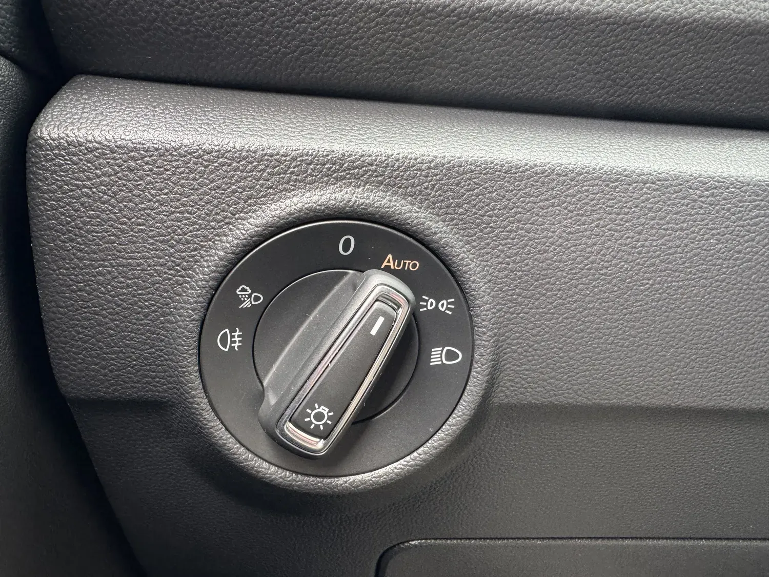 VOLKSWAGEN T-ROC 1.5 TSI 150