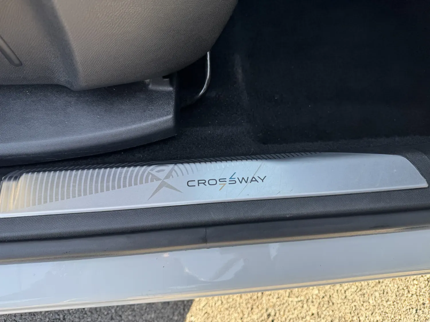 PEUGEOT 3008 1.2 130 CROSSWAY