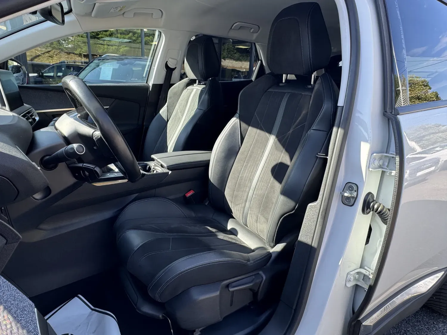 PEUGEOT 3008 1.2 130 CROSSWAY
