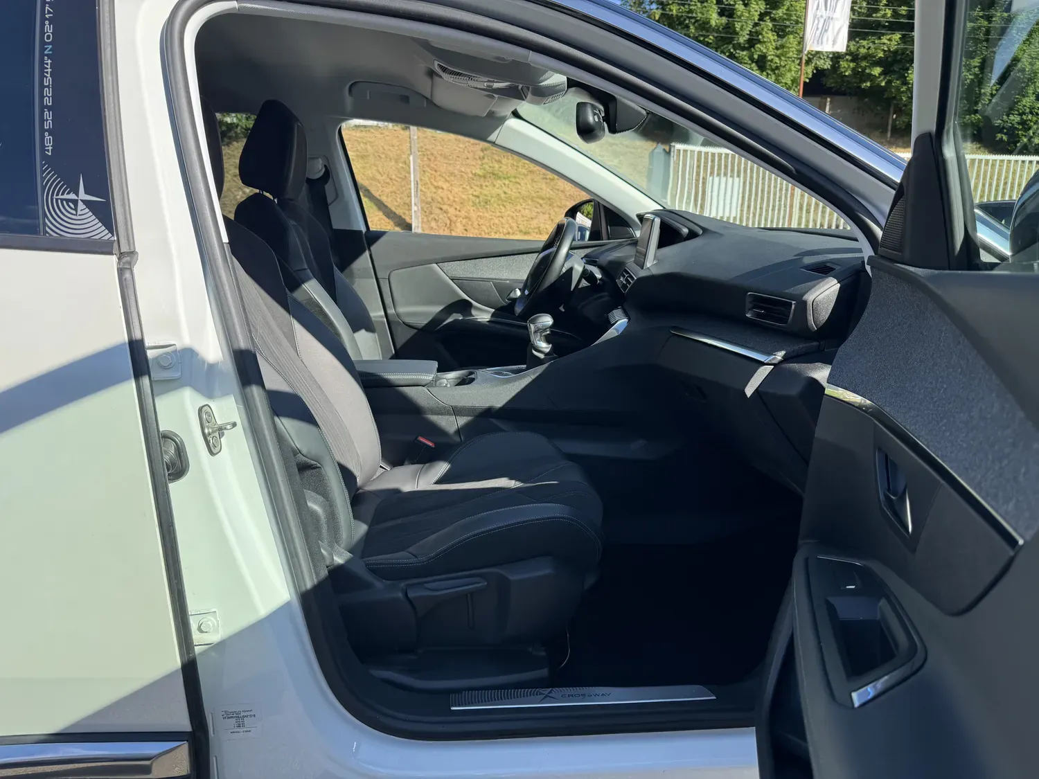PEUGEOT 3008 1.2 130 CROSSWAY