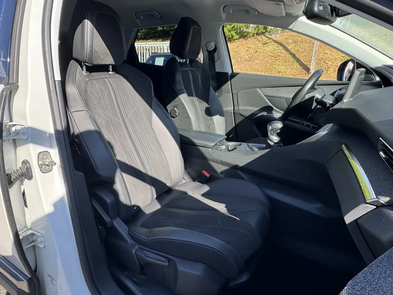PEUGEOT 3008 1.2 130 CROSSWAY