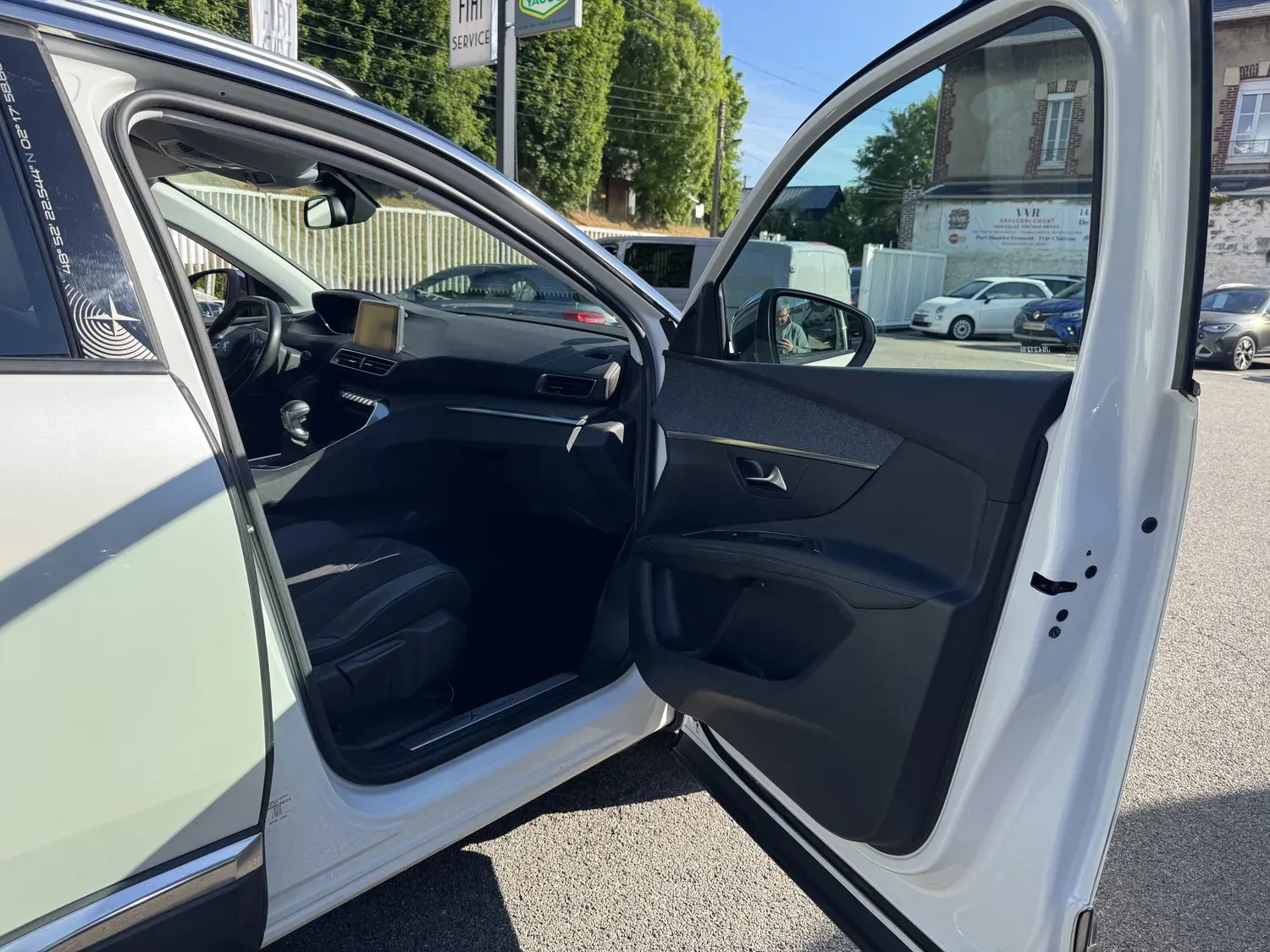 PEUGEOT 3008 1.2 130 CROSSWAY