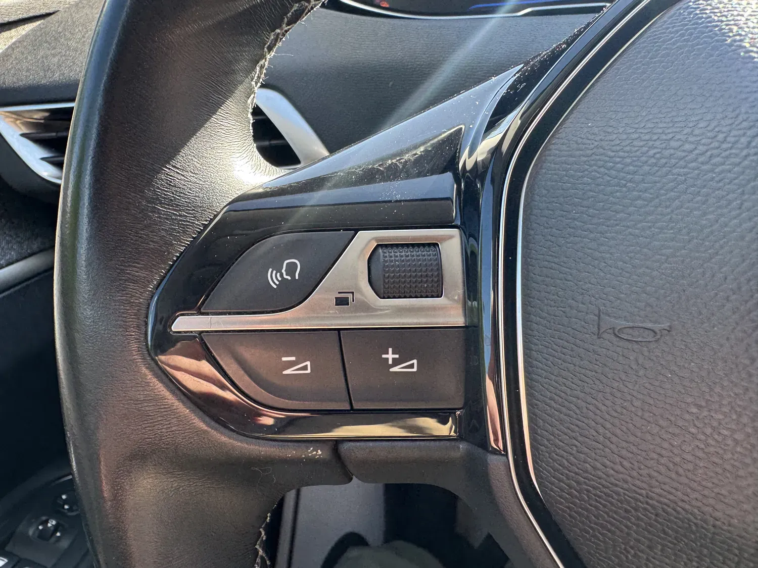 PEUGEOT 3008 1.2 130 CROSSWAY