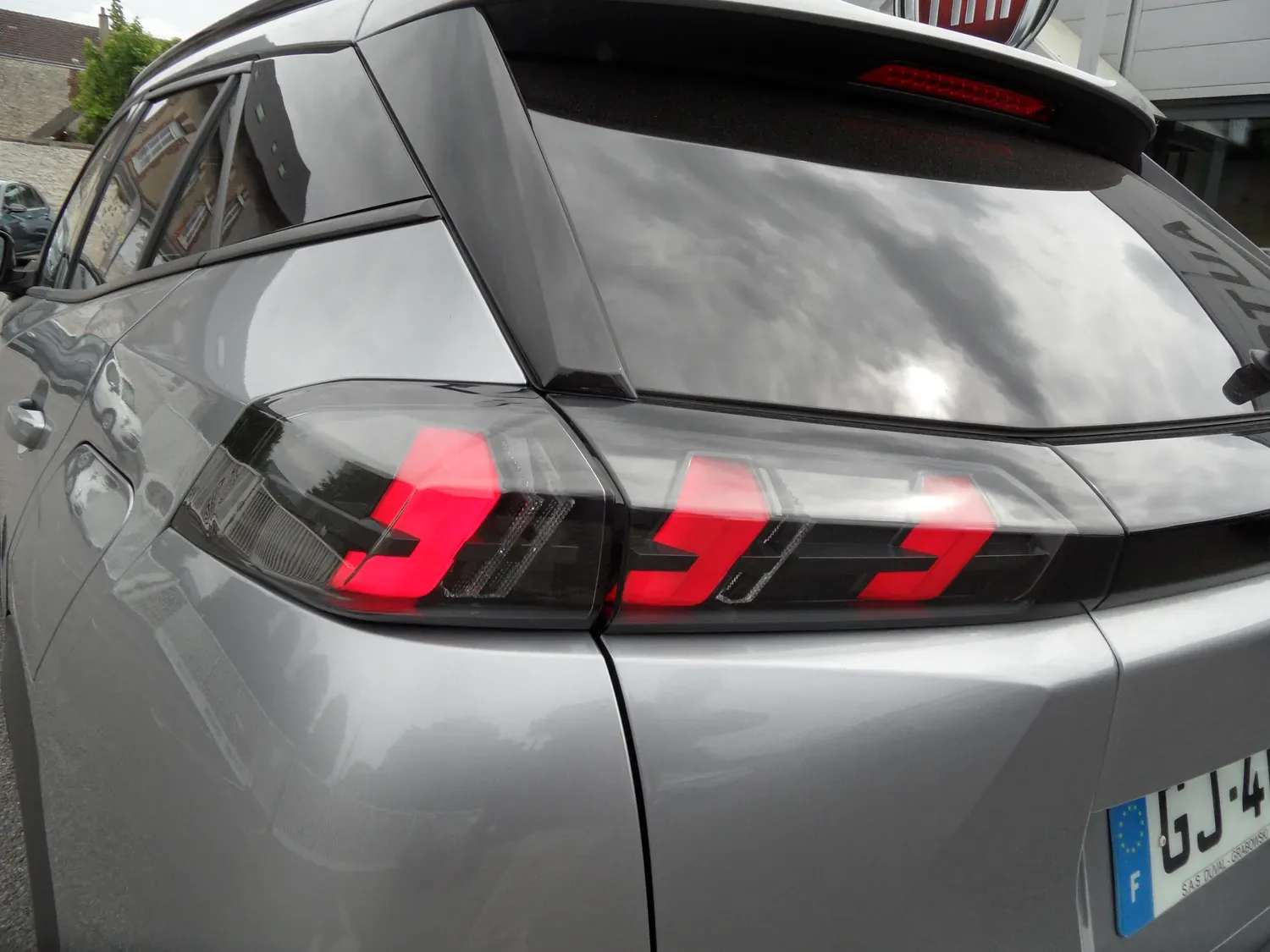 PEUGEOT 2008 1.2 130 ALLURE PACK EAT8