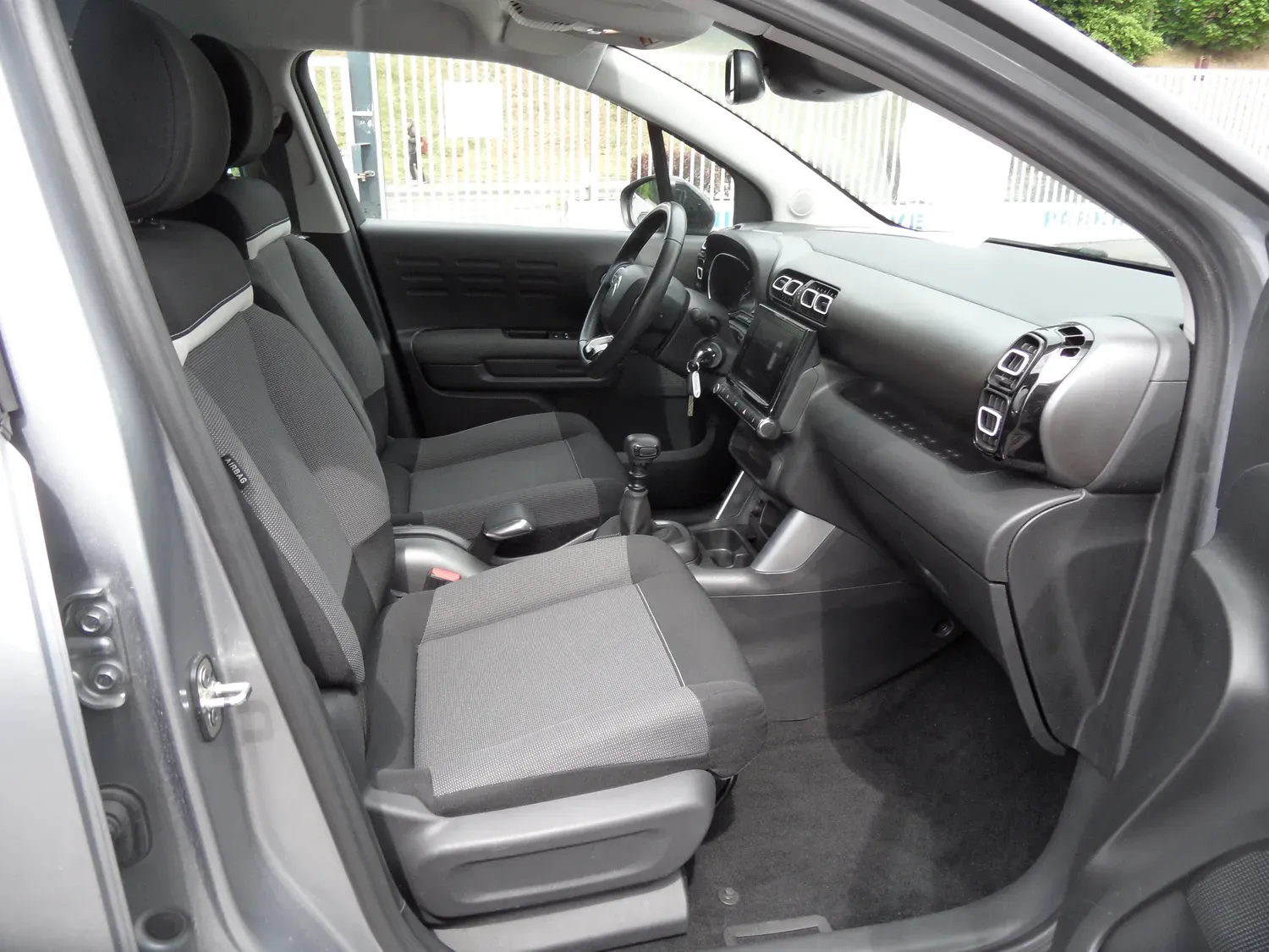 CITROEN C3 AIRCROSS. 1.2 110 SHINE