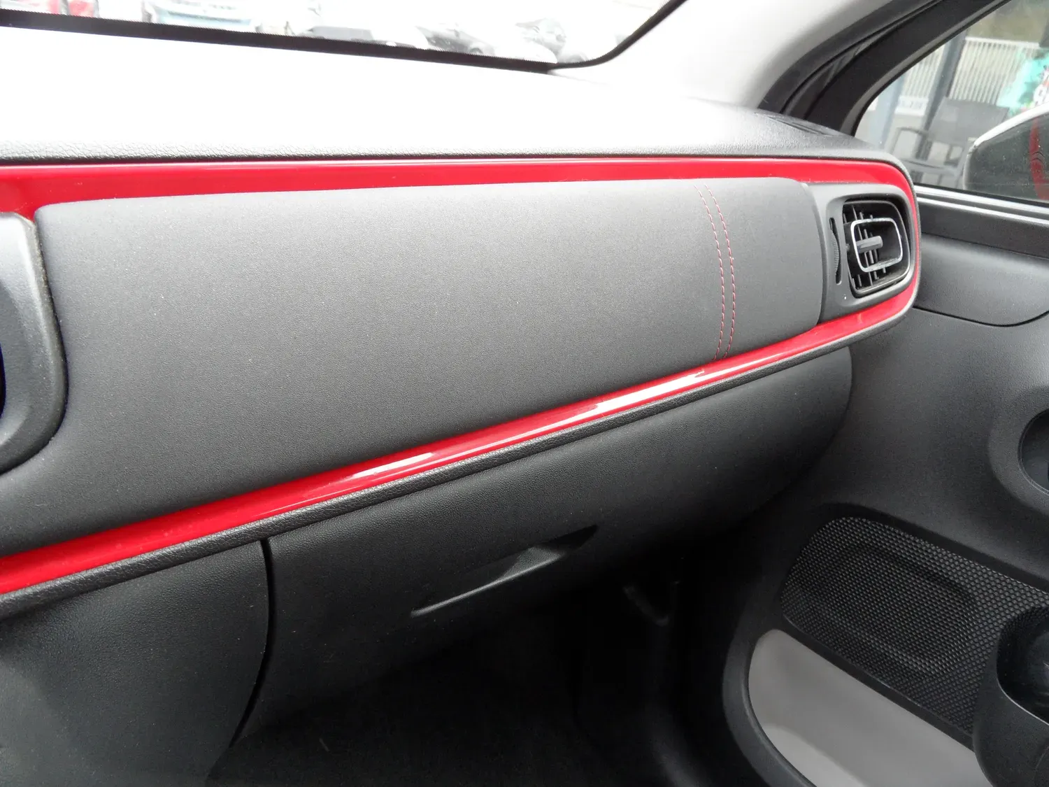 CITROEN C3 1.2 SHINE 82