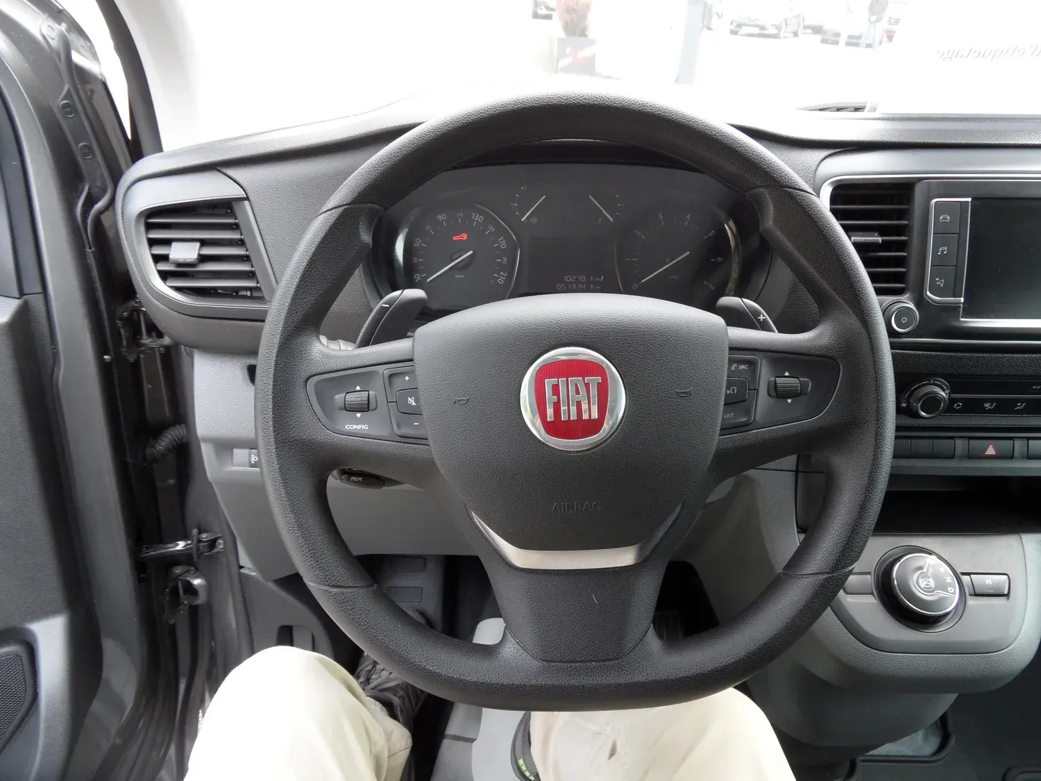 FIAT SCUDO CA 5 PLACES 2.0 MULTIJET 180 PRO LOUNGE BVA8