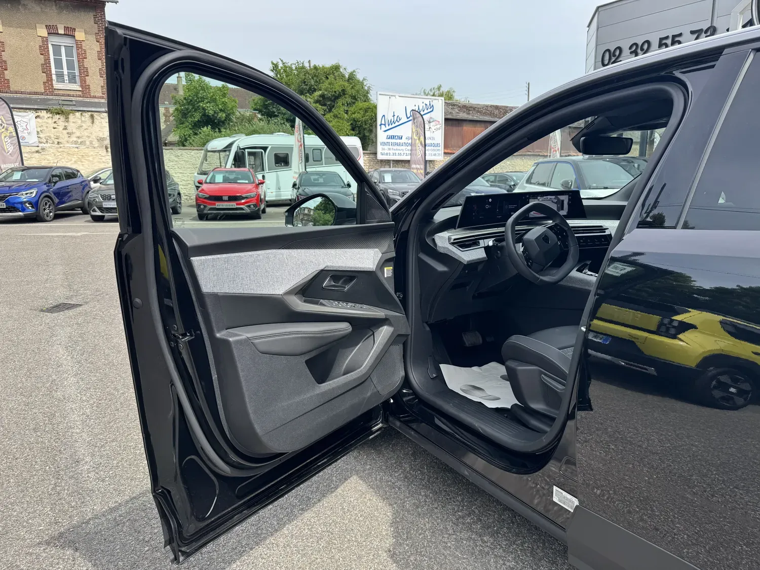 PEUGEOT 3008 1.2 HYBRID ALLURE 