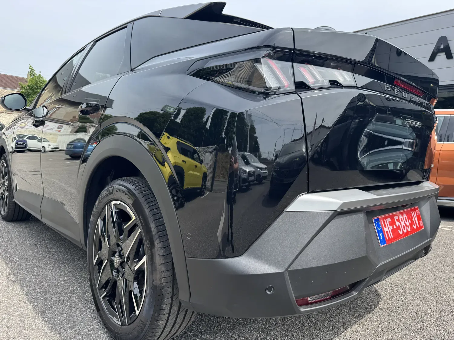 PEUGEOT 3008 1.2 HYBRID ALLURE 