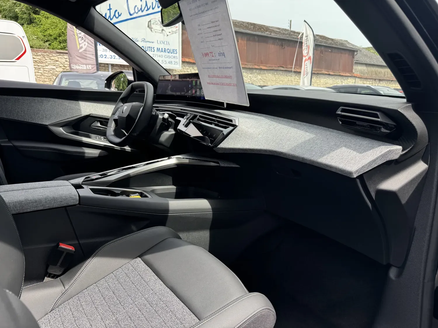 PEUGEOT 3008 1.2 HYBRID ALLURE 