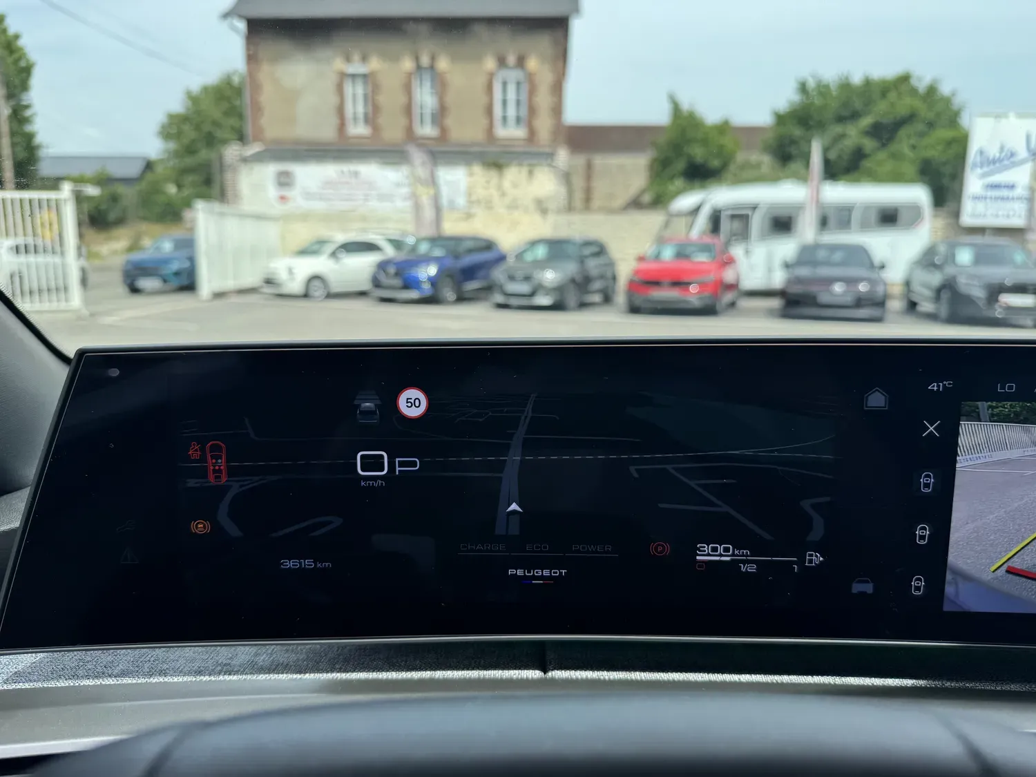 PEUGEOT 3008 1.2 HYBRID ALLURE 