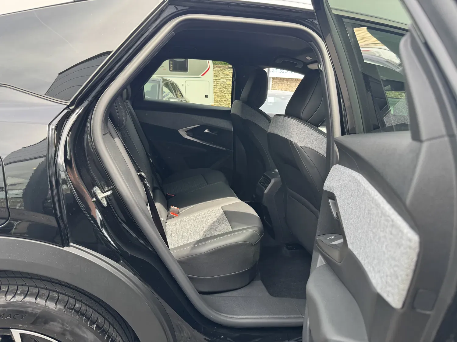 PEUGEOT 3008 1.2 HYBRID ALLURE 