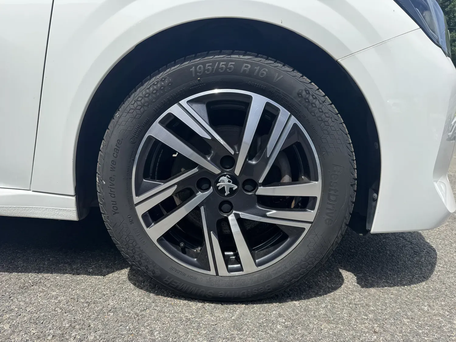 PEUGEOT 208 II 1.2 100 S&S ALLURE BVM6