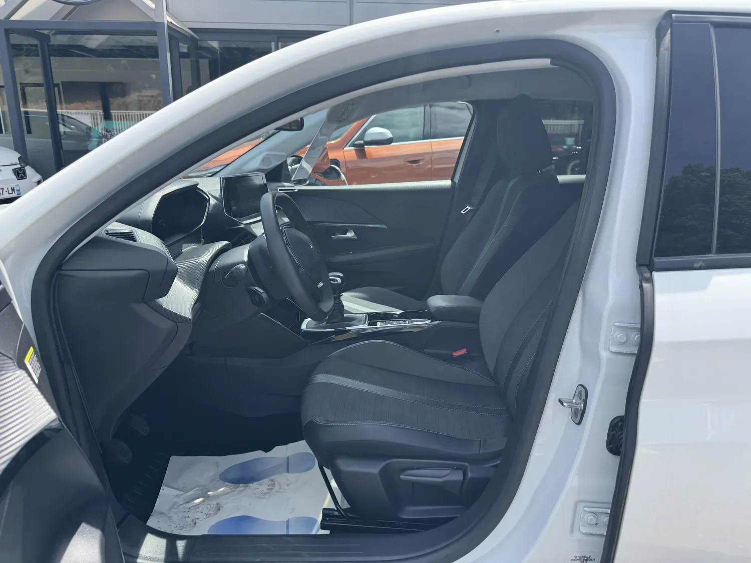 PEUGEOT 208 II 1.2 100 S&S ALLURE BVM6