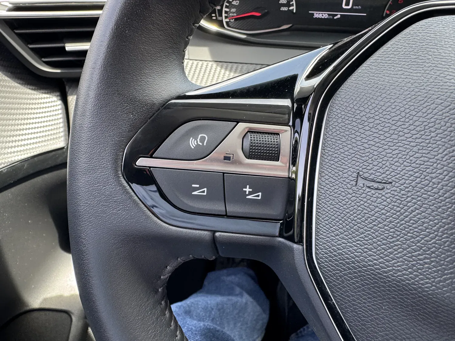 PEUGEOT 208 II 1.2 100 S&S ALLURE BVM6