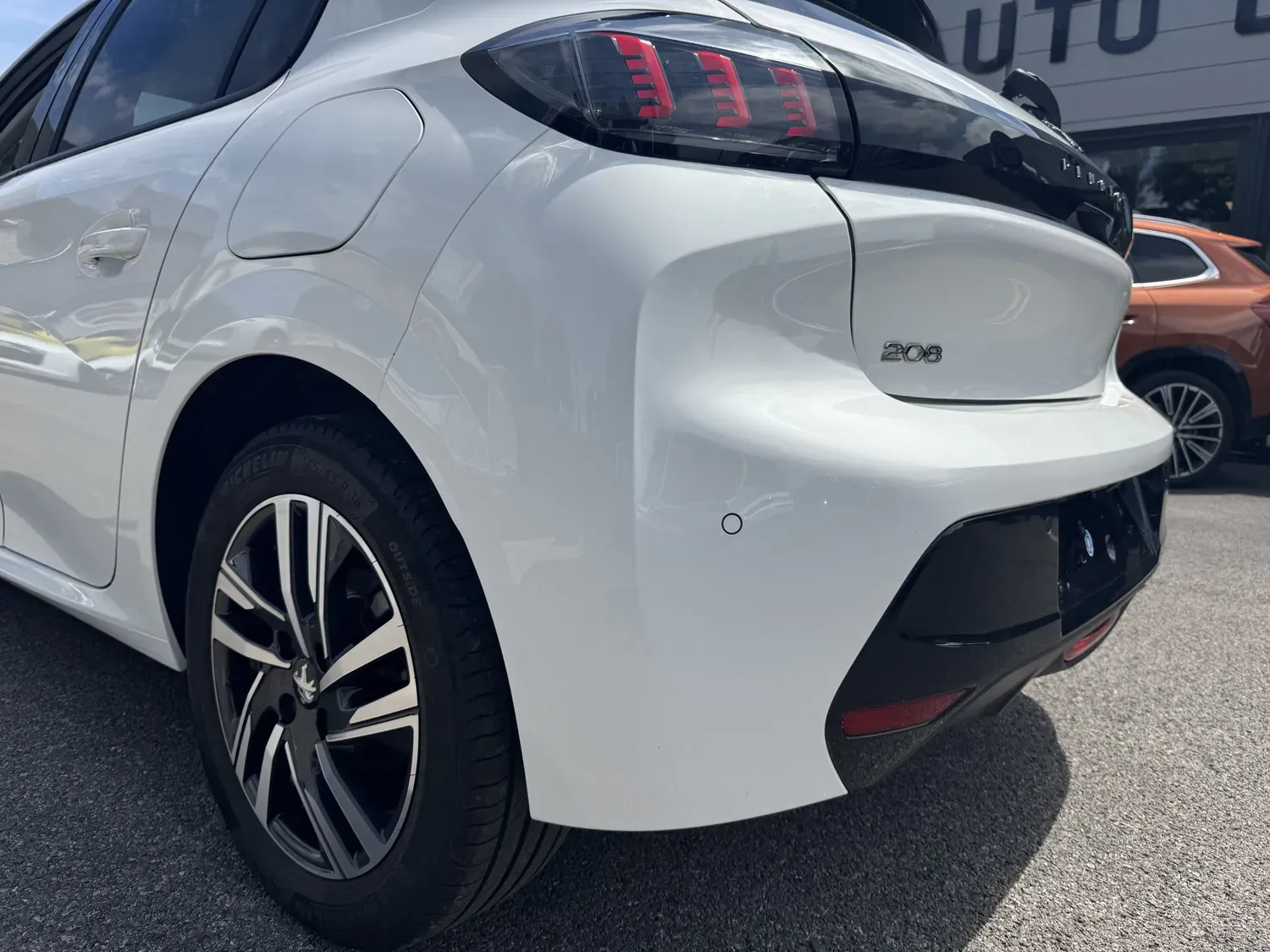 PEUGEOT 208 II 1.2 100 S&S ALLURE BVM6