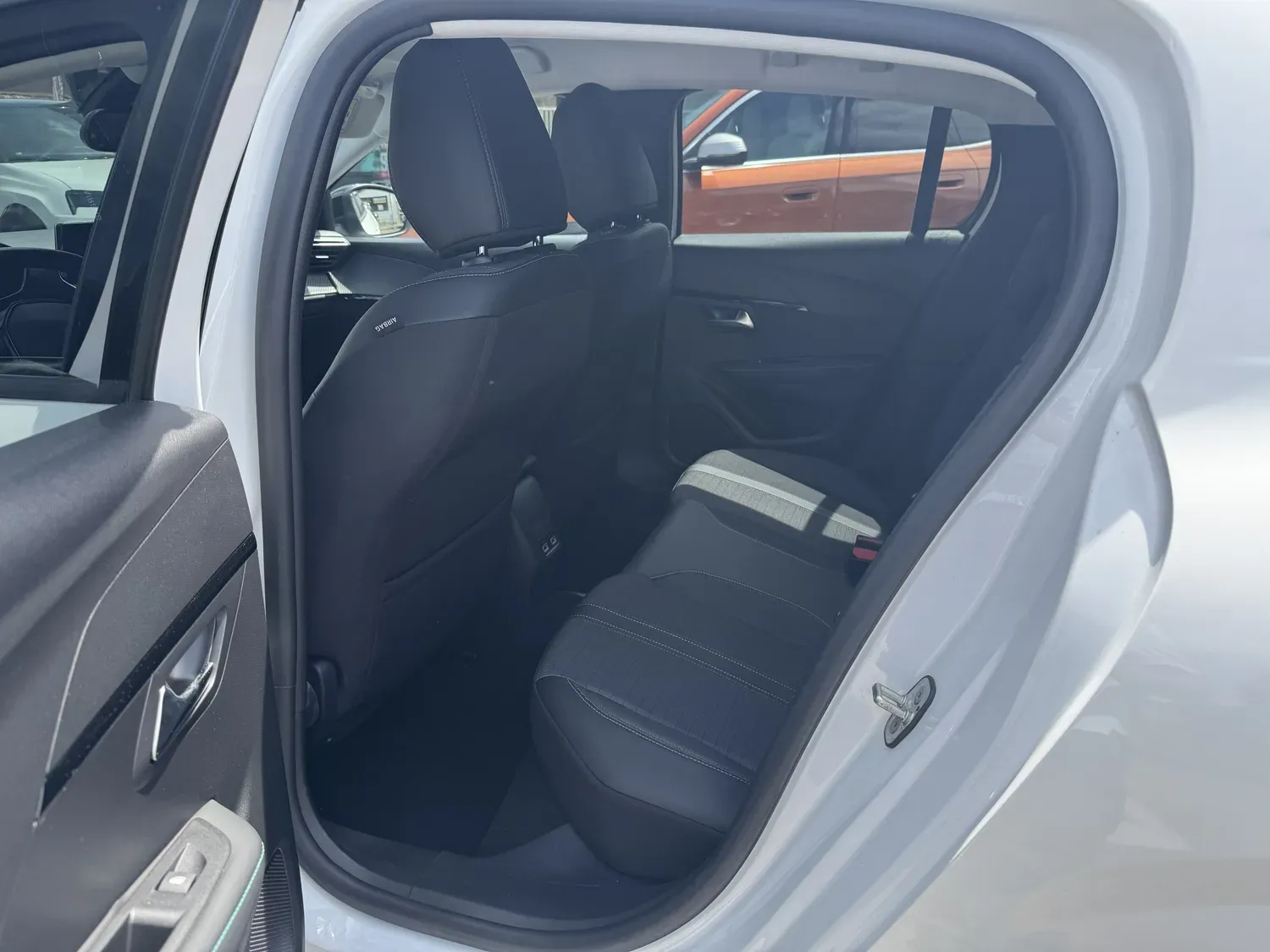 PEUGEOT 208 II 1.2 100 S&S ALLURE BVM6