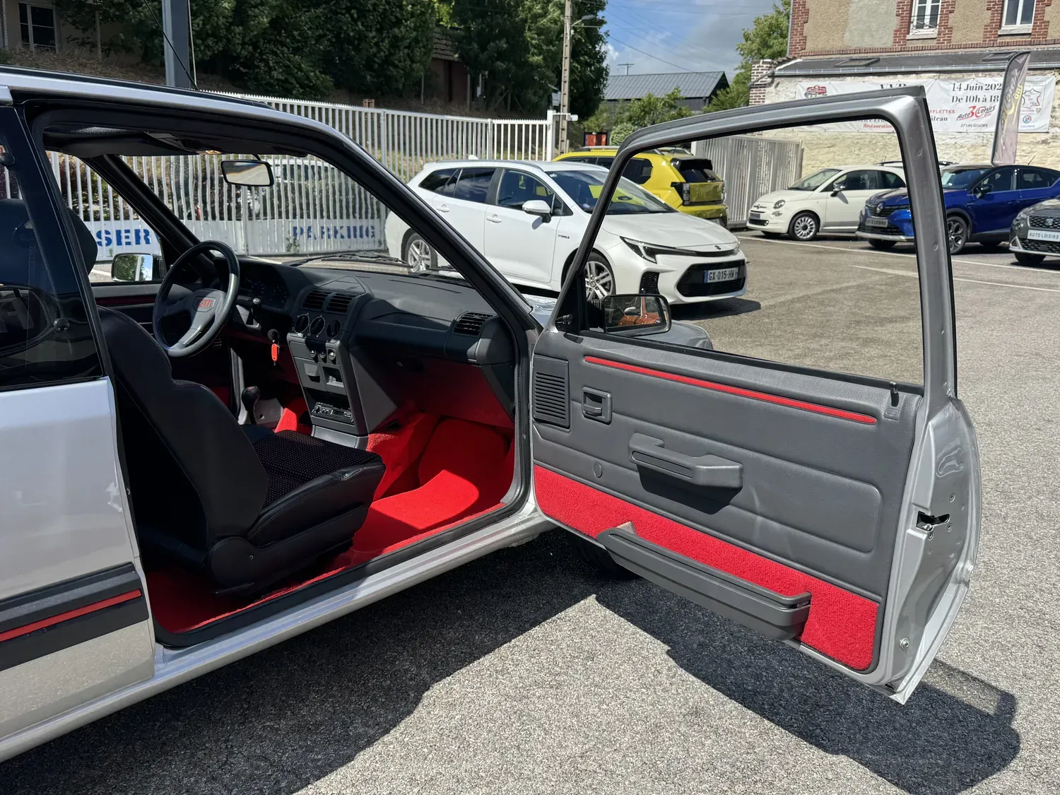 PEUGEOT 205 GTI 130