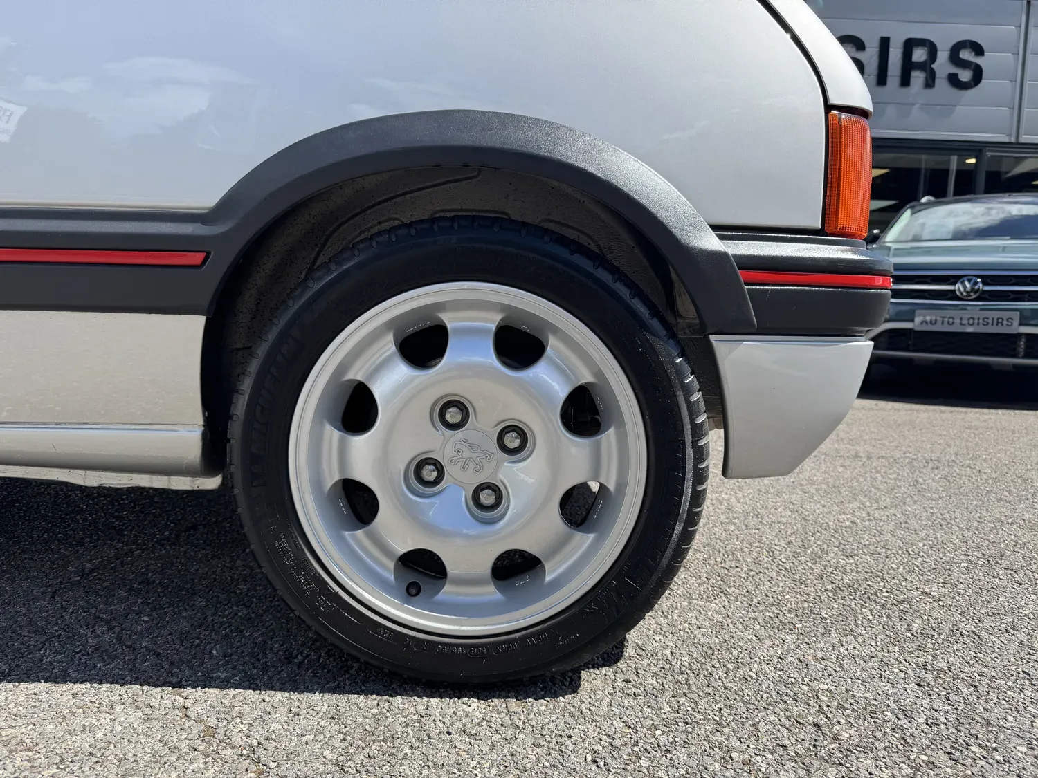 PEUGEOT 205 GTI 130
