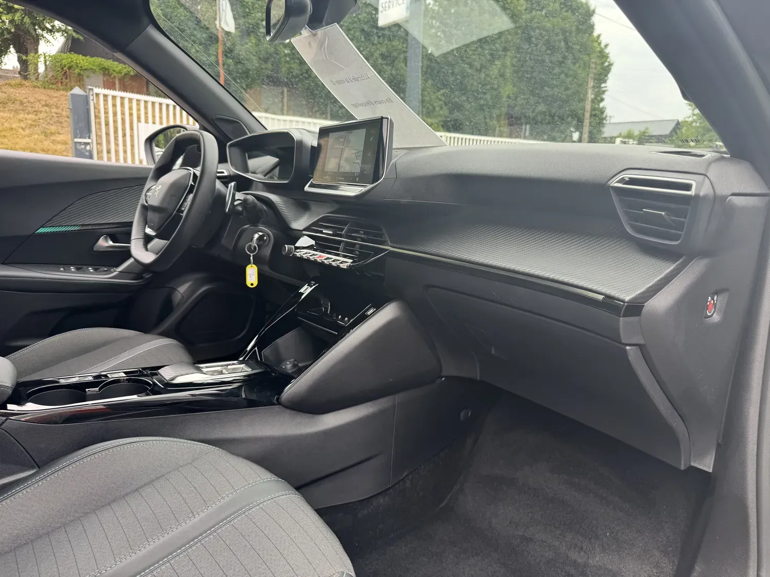 PEUGEOT 2008 II 1.2 130 S&S ALLURE EAT8