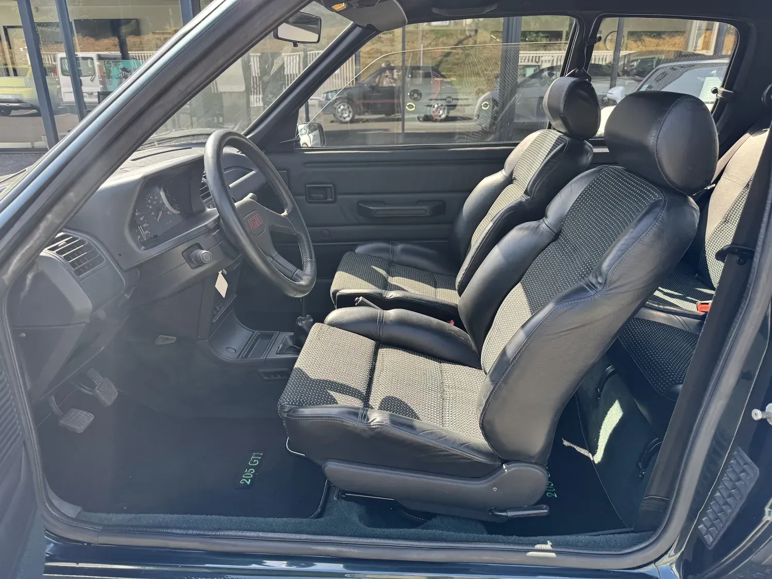 PEUGEOT 205 GTI 130 VERT SORRENTO