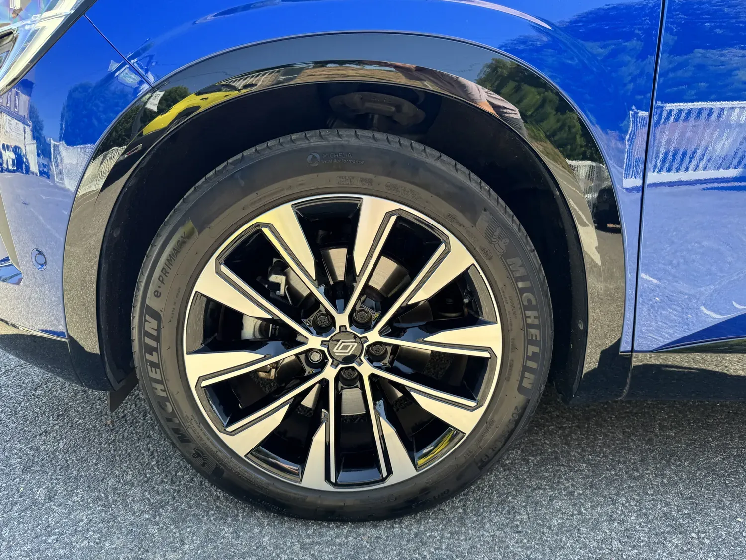 RENAULT AUSTRAL FULL HYBRID 1.2 E-TECH 200 CV BOITE AUTO TECHNO