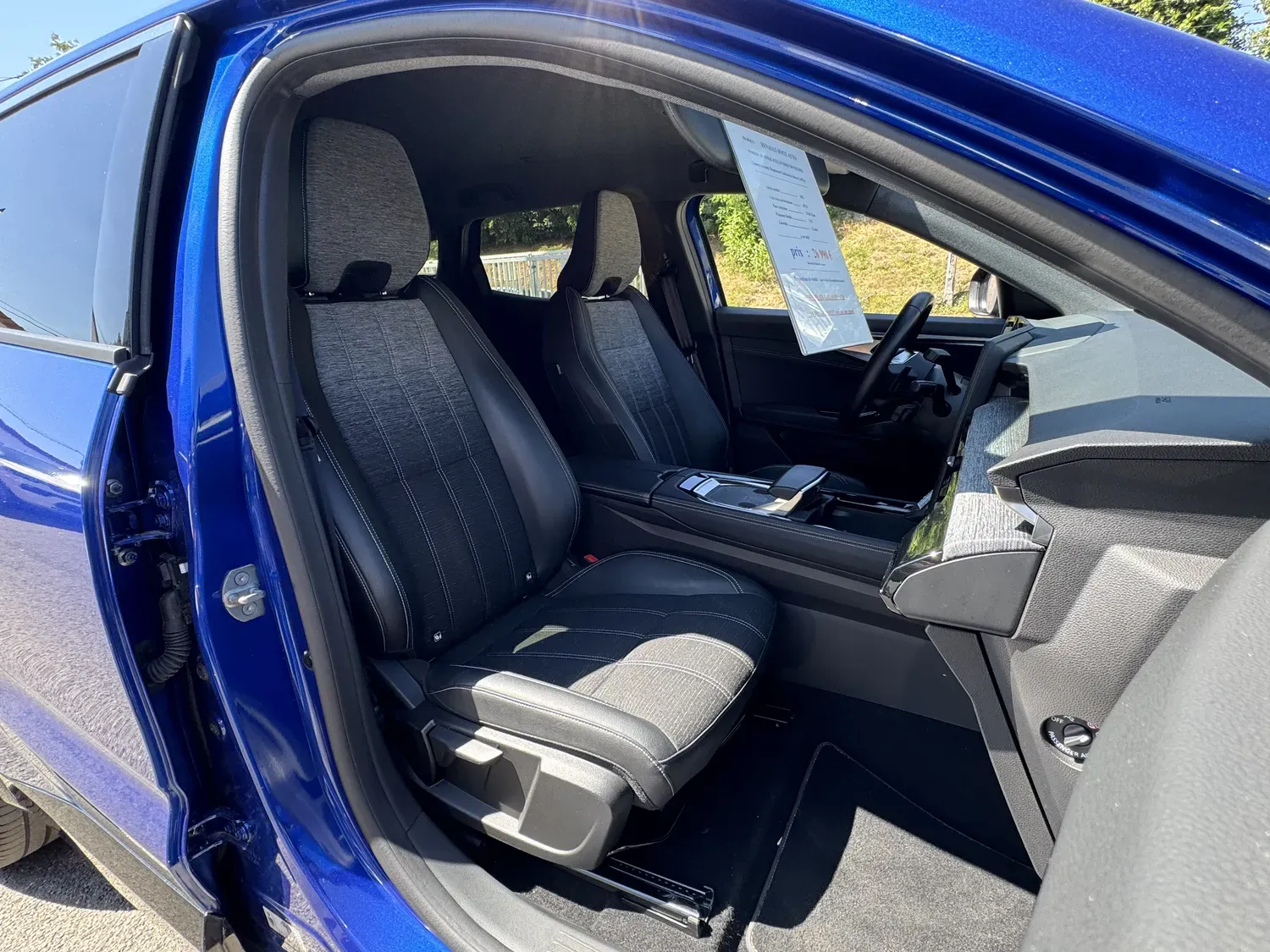 RENAULT AUSTRAL FULL HYBRID 1.2 E-TECH 200 CV BOITE AUTO TECHNO